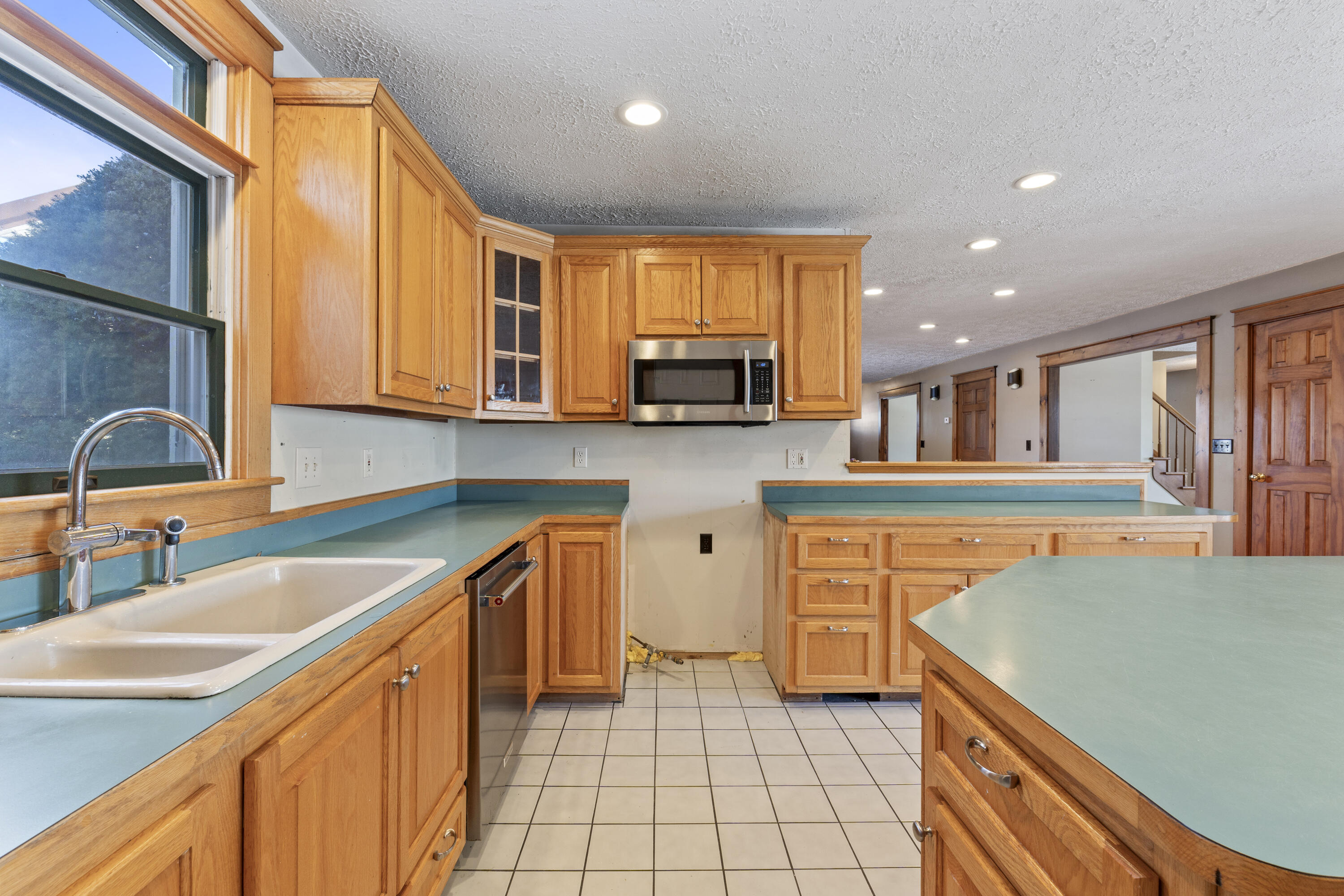 467 Bay Road, Bowdoinham, ME, 04008