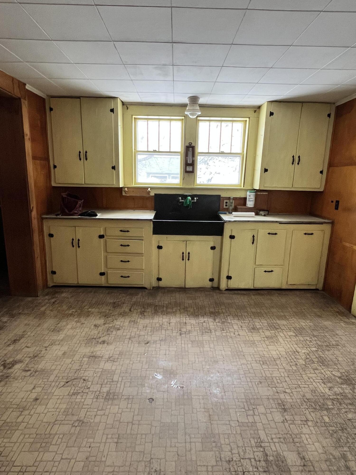 90 Canada Road, Moscow, ME, 04920