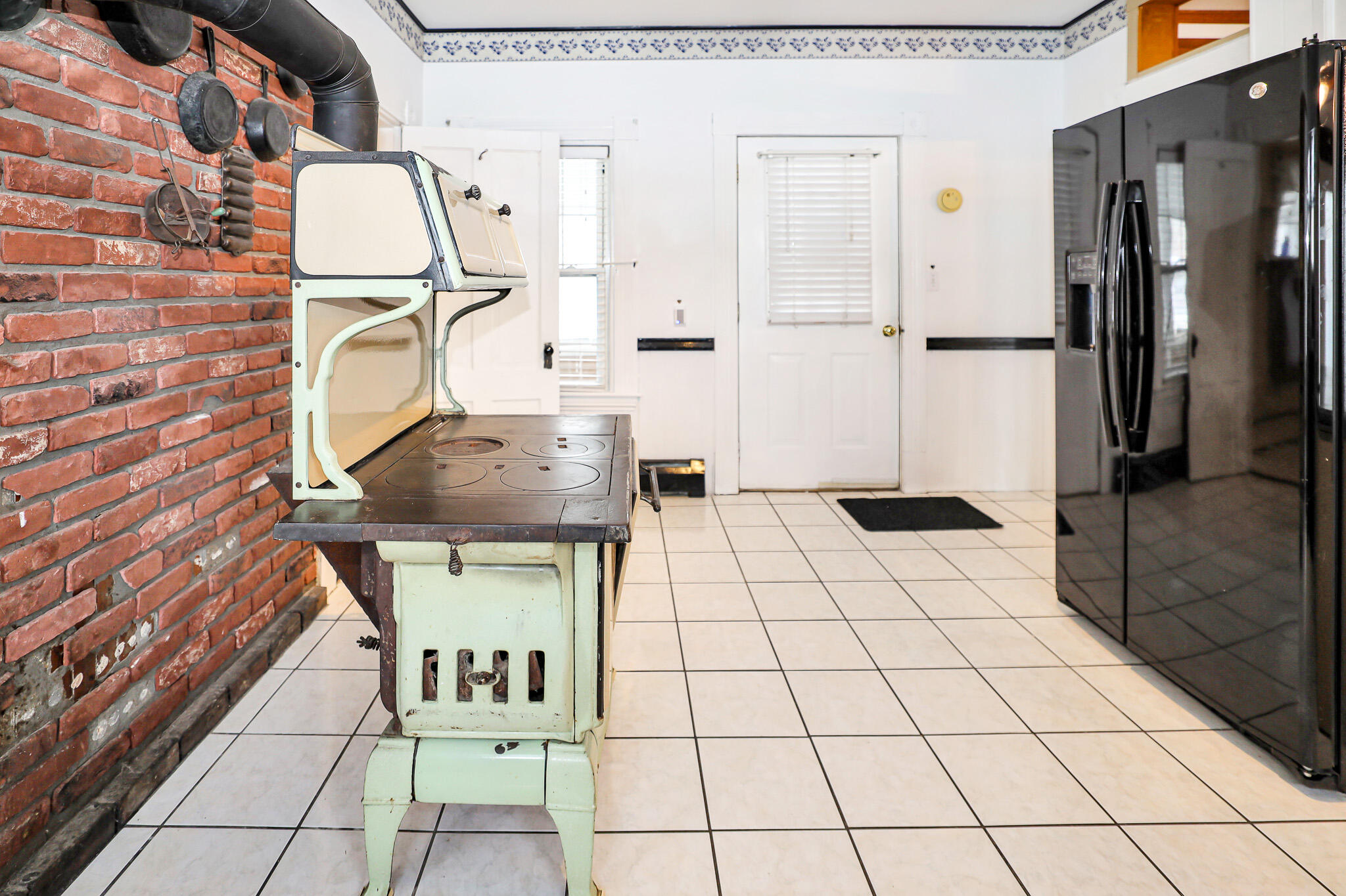 40 Pine Street, Dixfield, ME, 04224