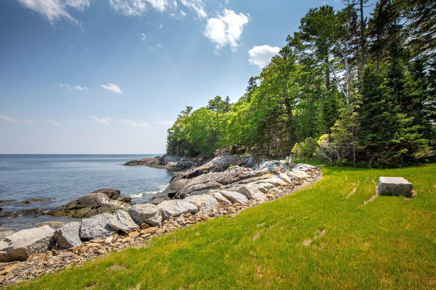 80 Hayfield Way, Rockport, ME, 04856