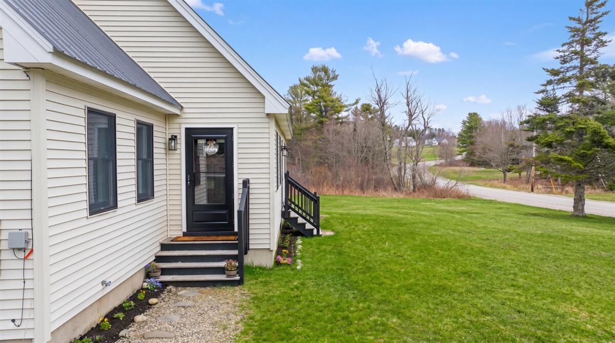 59 Vanner Road, Washington, ME, 04574
