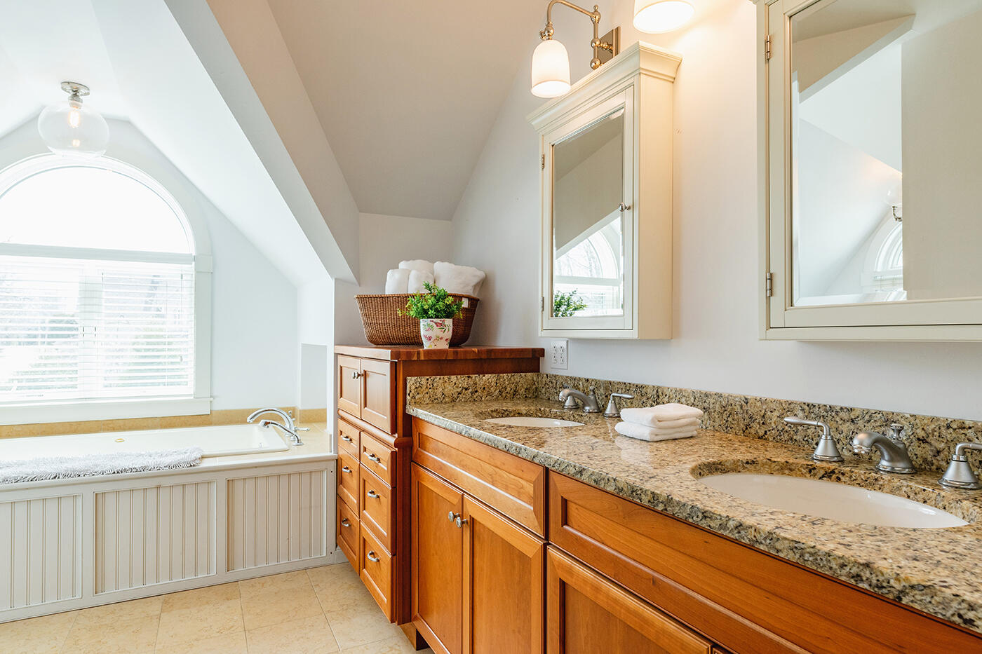 107 Bay View Street, Camden, ME, 04843