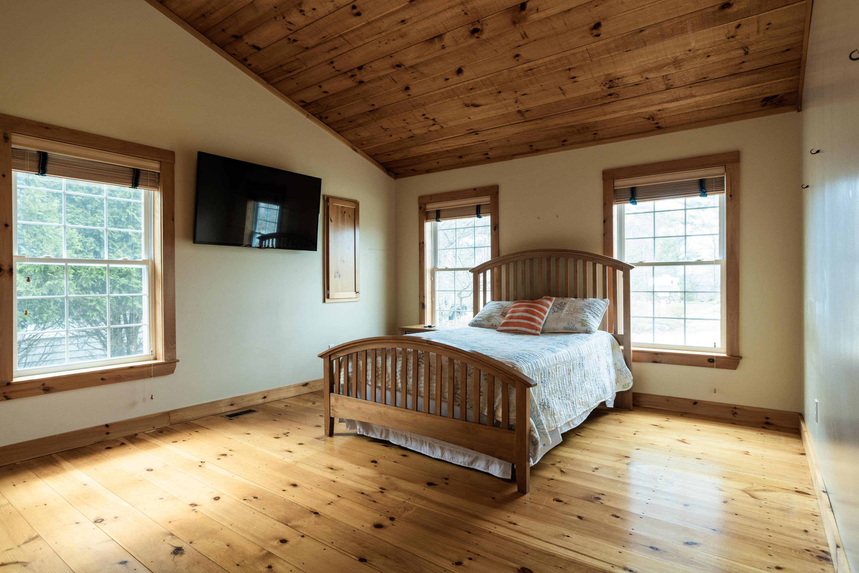 16 Fort Hill Ext Avenue, York, ME, 03909