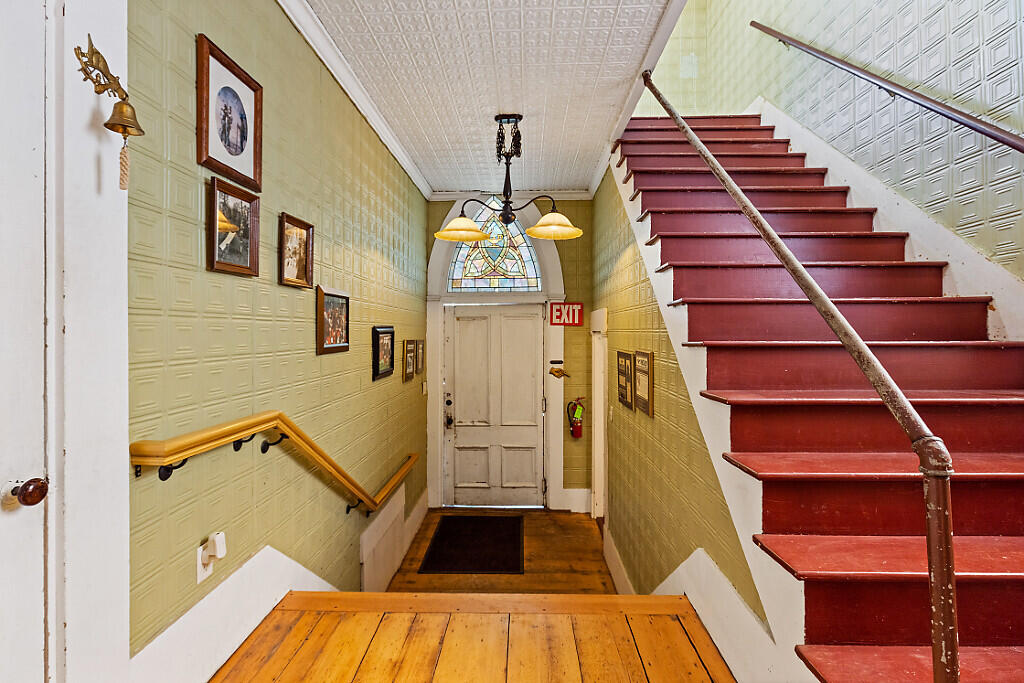 83 Main Street, Phillips, ME, 04966