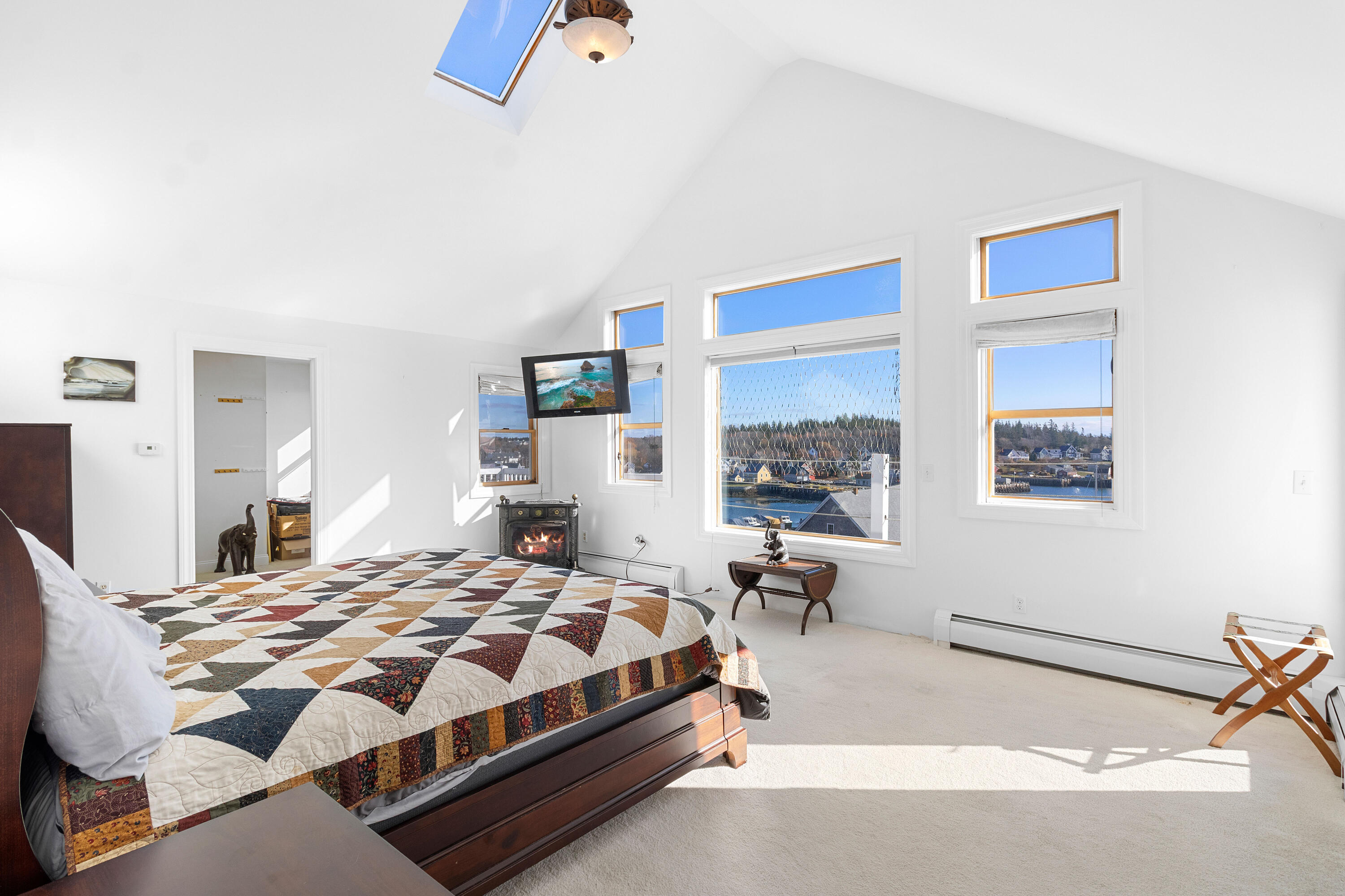 38 W. Main W Main Street, Vinalhaven, ME, 04863