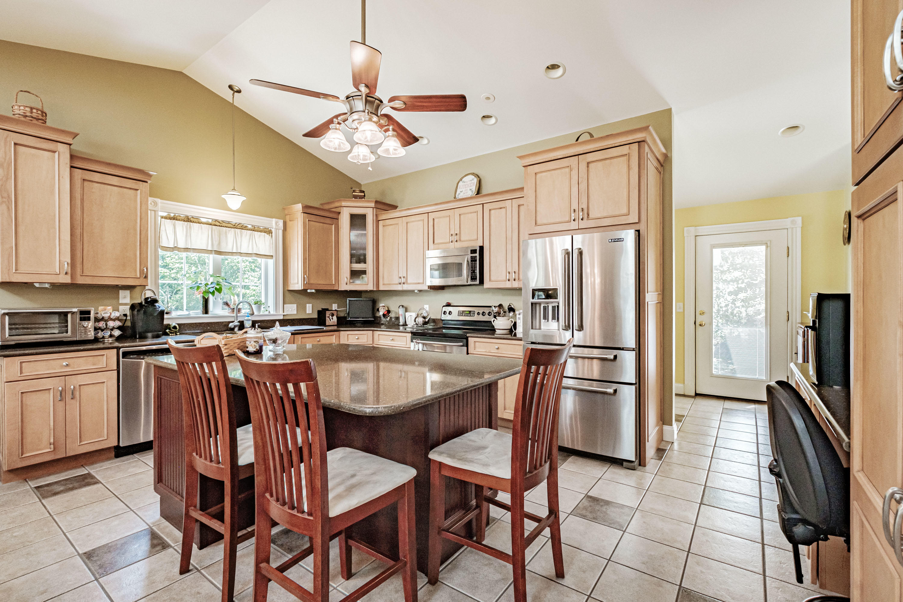 30 Kevin Heights, Paris, ME, 04281-1304