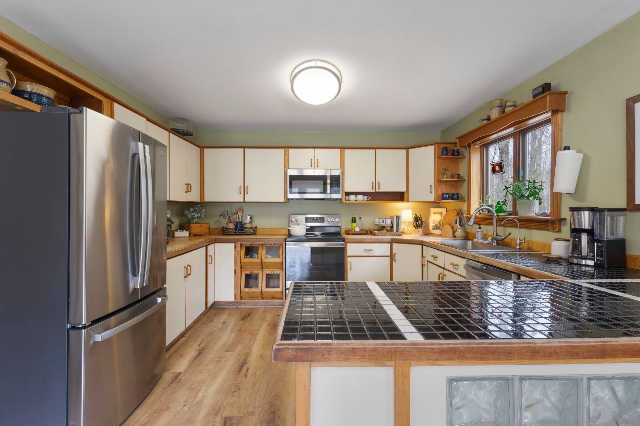 97 Tenny Hill Road, Raymond, ME, 04071