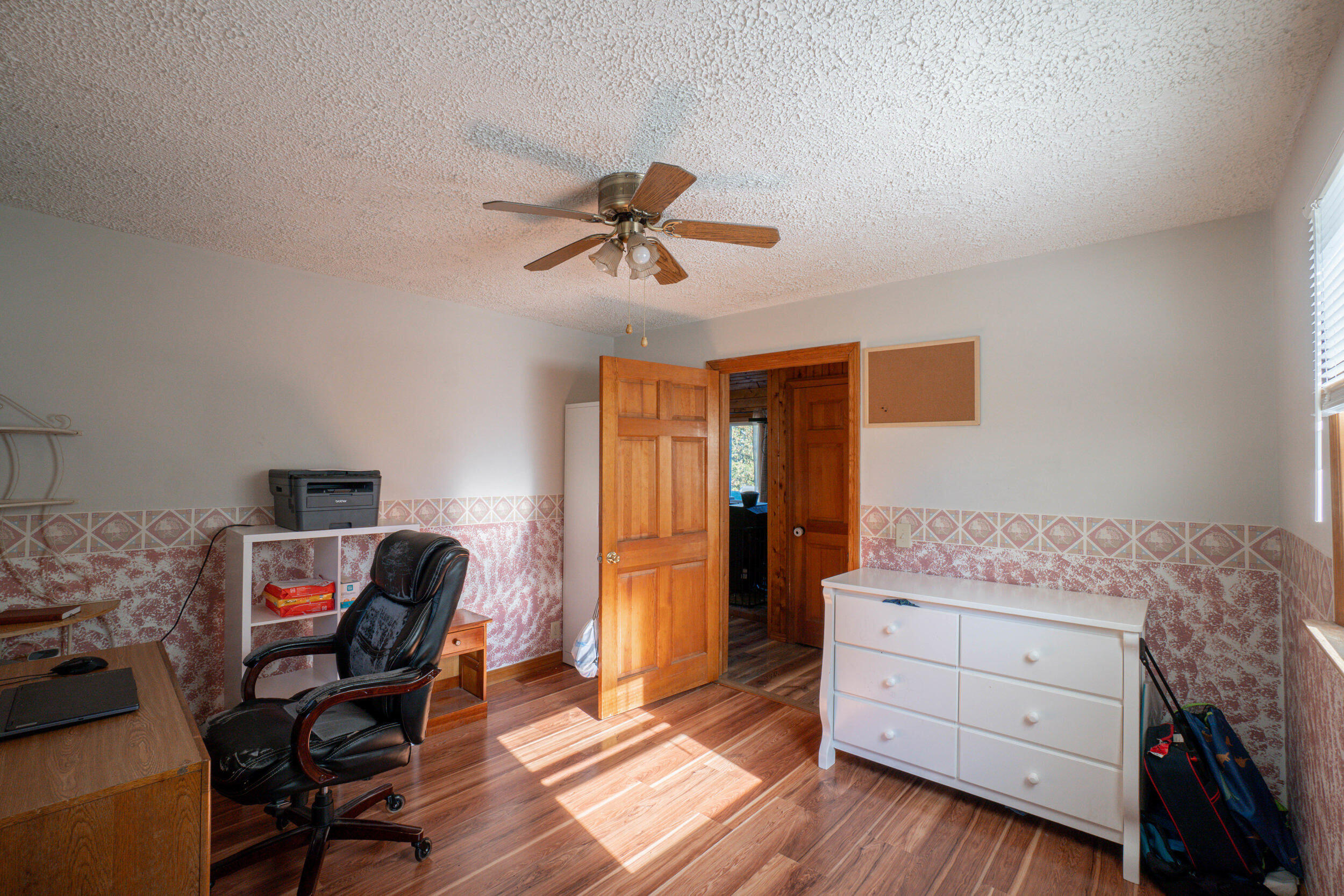 24 Autumn Lane, Lincoln, ME, 04457