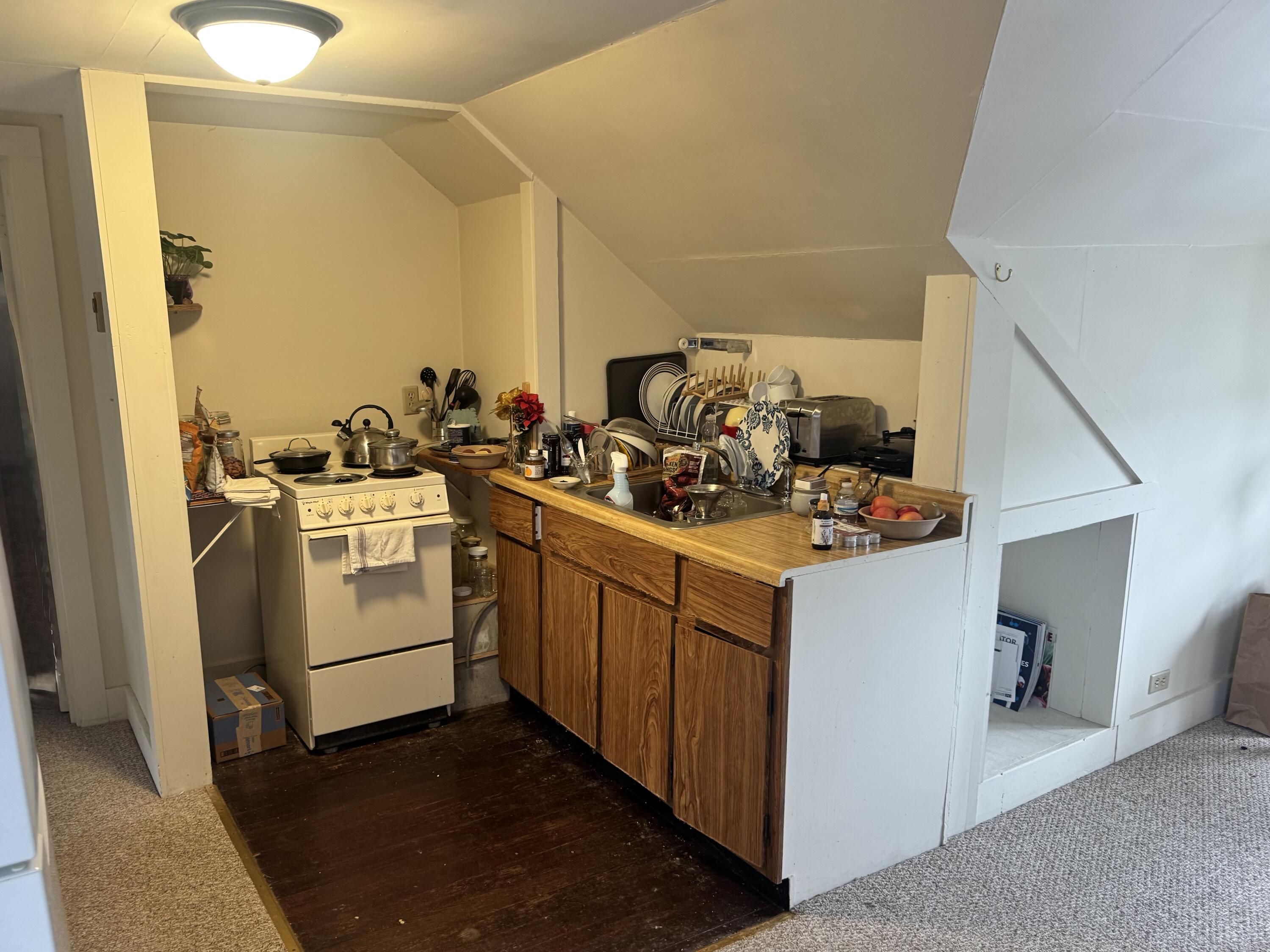 9 Grasmere Road, Portland, ME, 04101