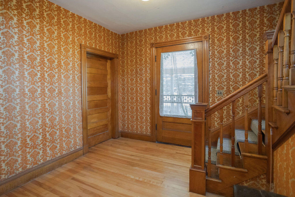 72 Main Street, Peru, ME, 04290