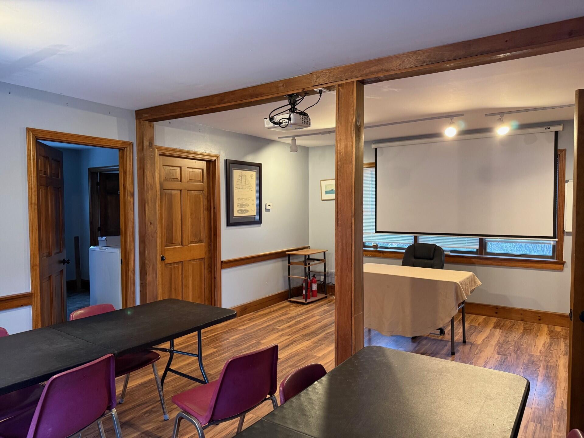 145 Main Street, Thomaston, ME, 04861