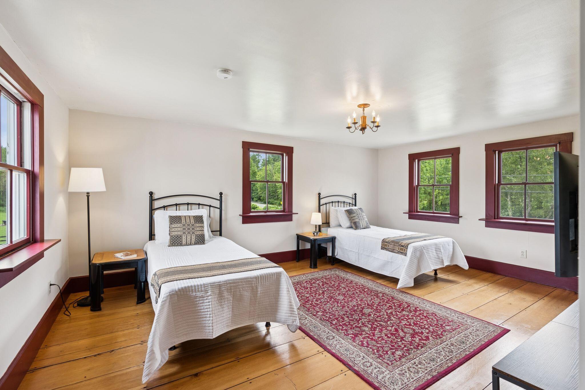 305 River Road, Hollis, ME, 04042