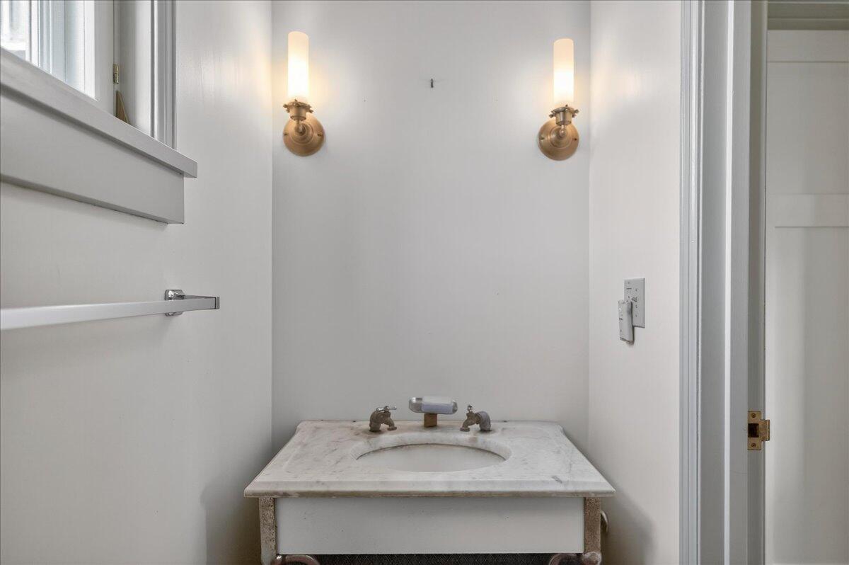 21 La Tour Street, Castine, ME, 04421