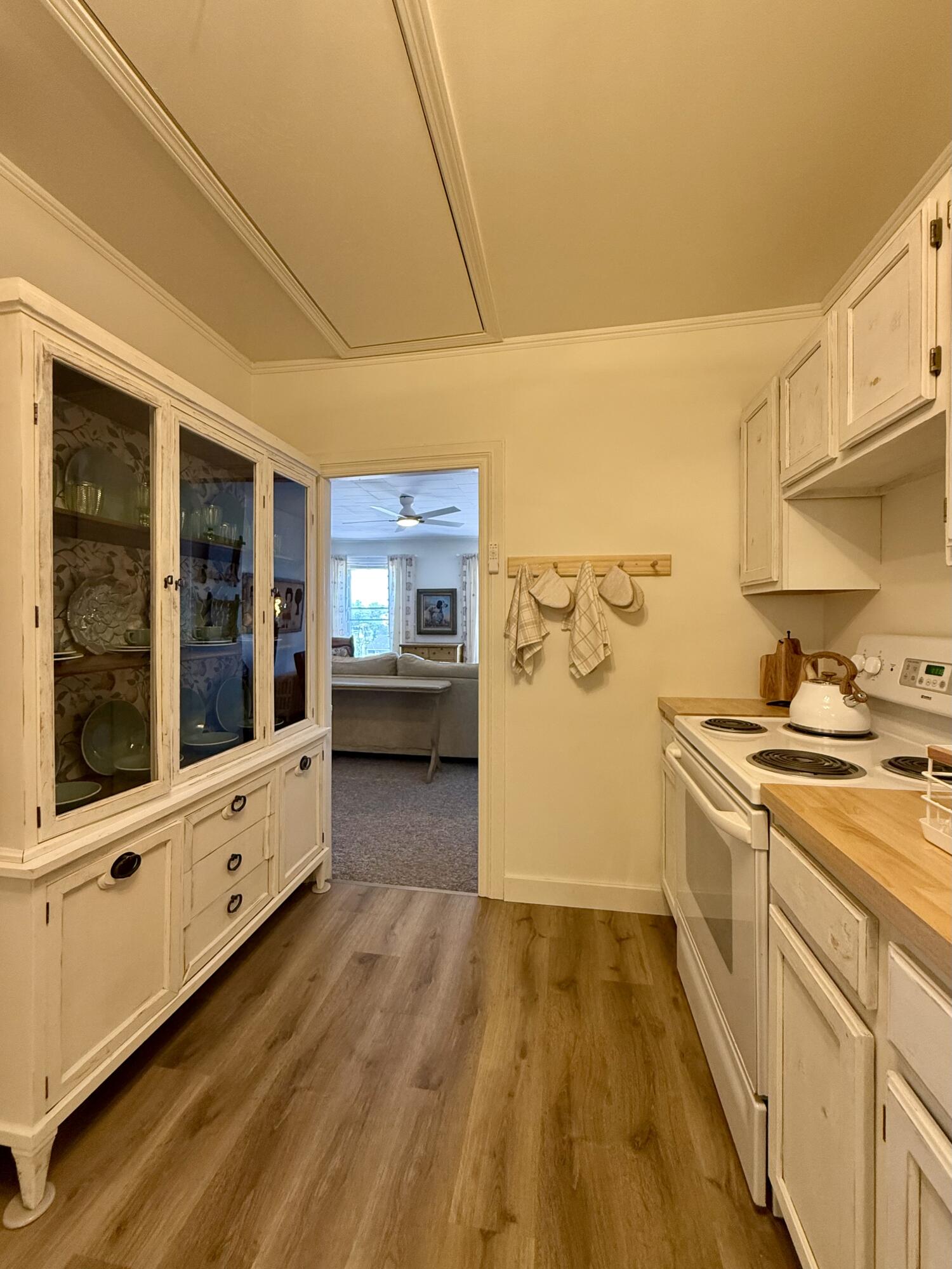 283 Main Street, Calais, ME, 04619