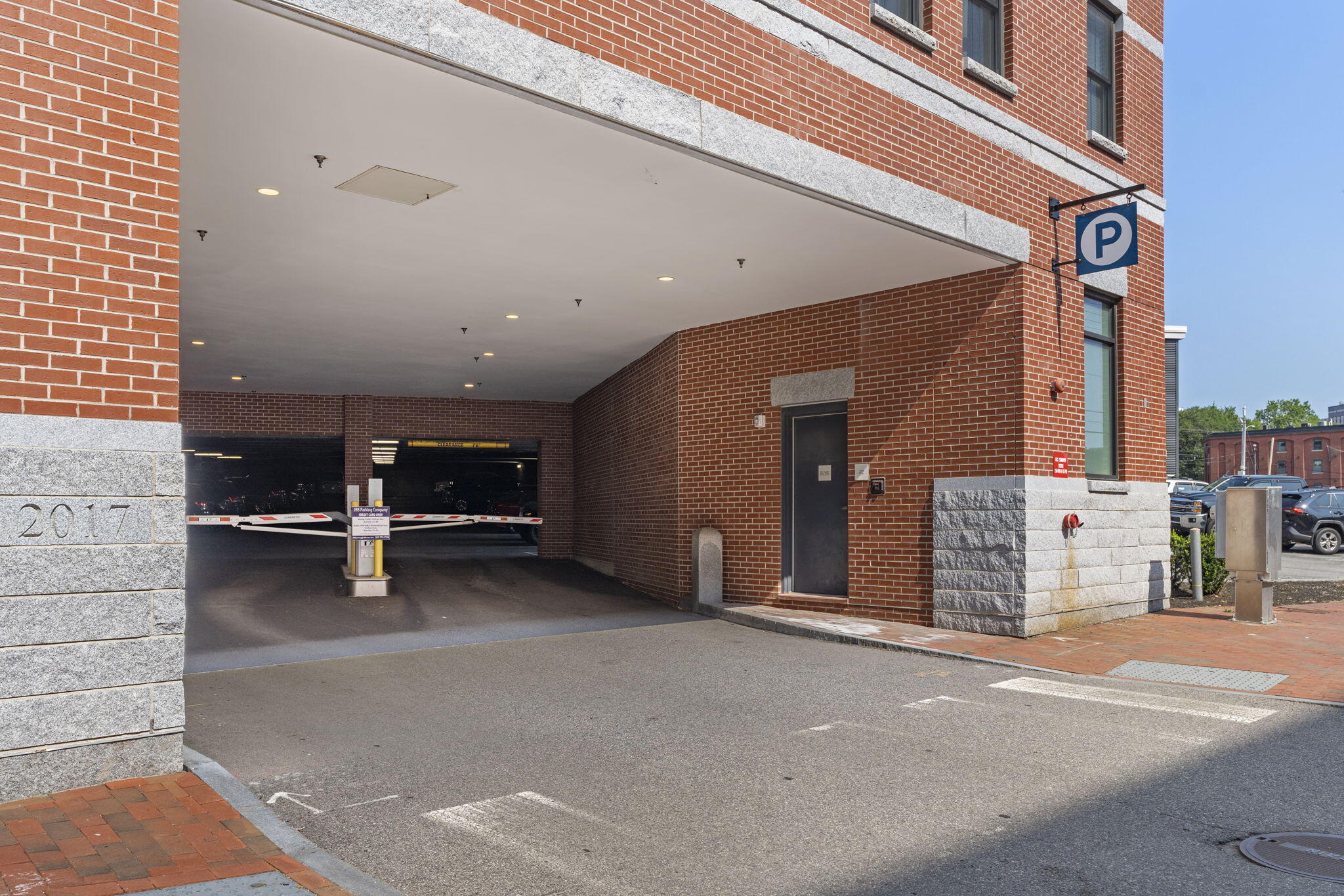 25 High Street 401