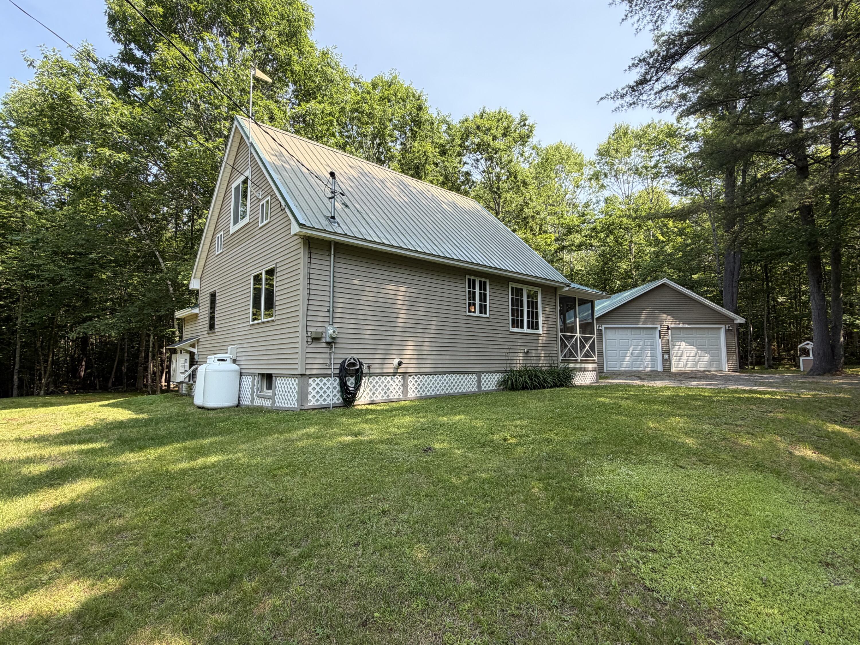 3 Loon Lane, Abbot, ME 04406 24