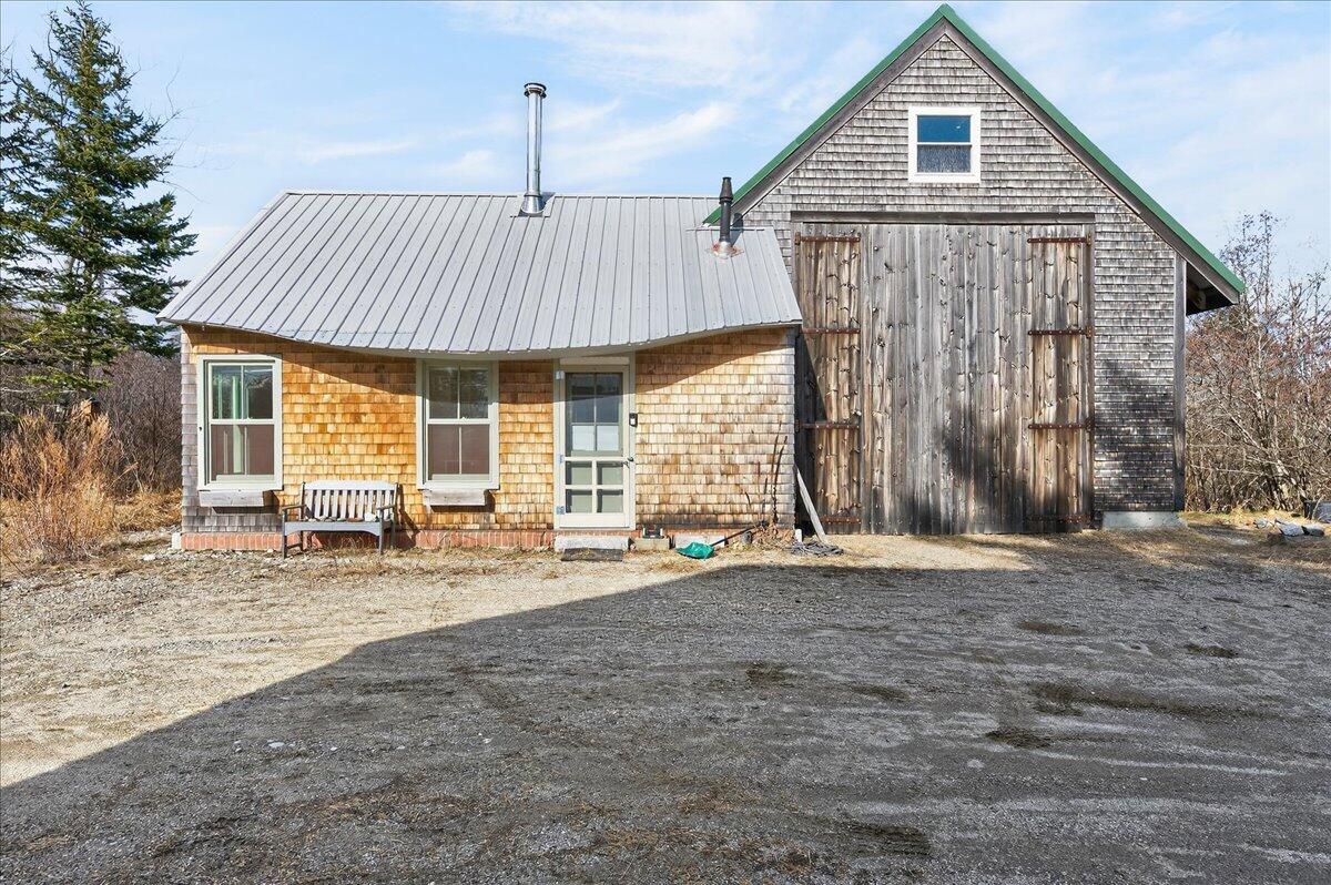 21 La Tour Street, Castine, ME, 04421