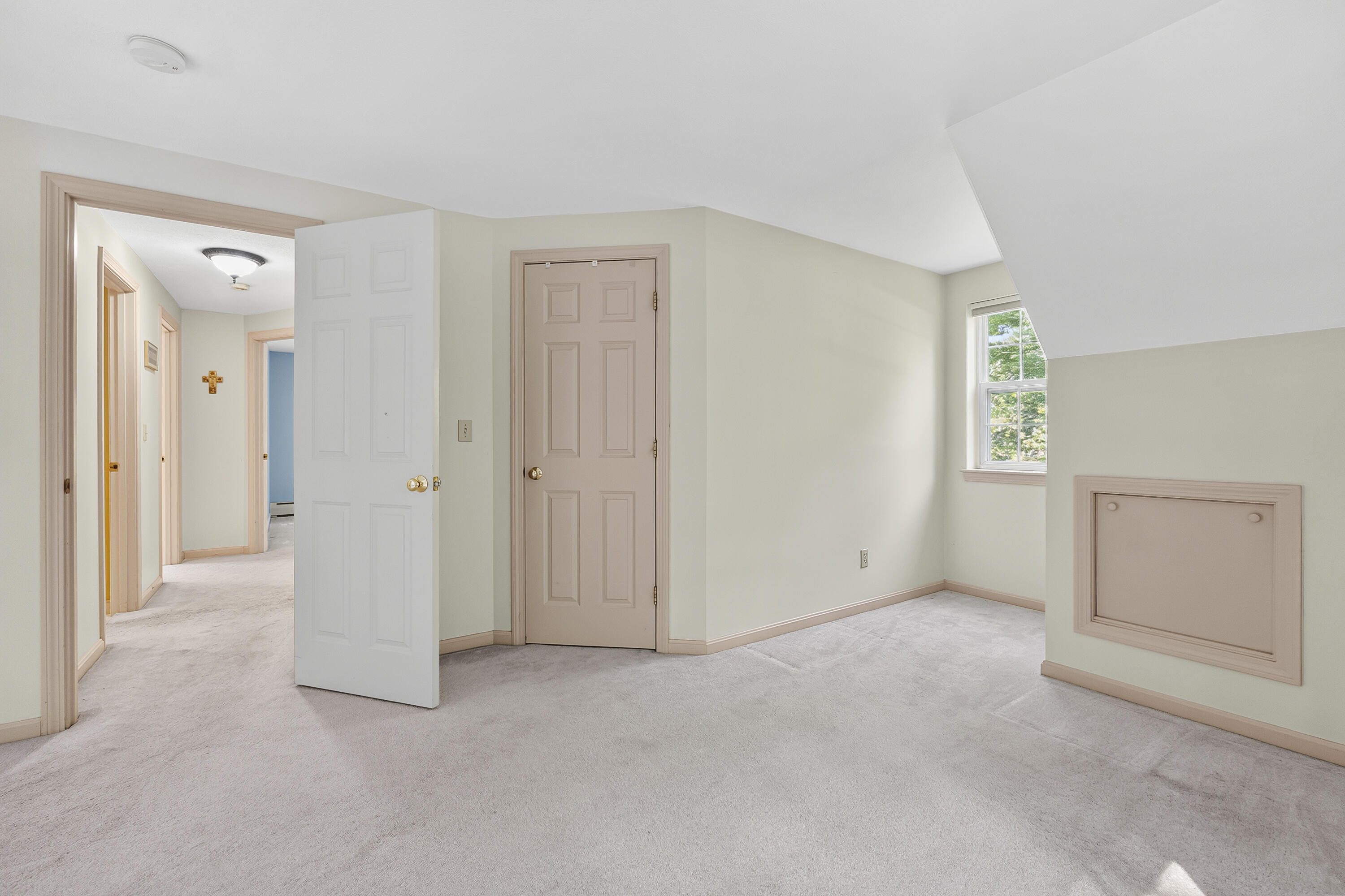 152 Sand Pond Rd, Sanford