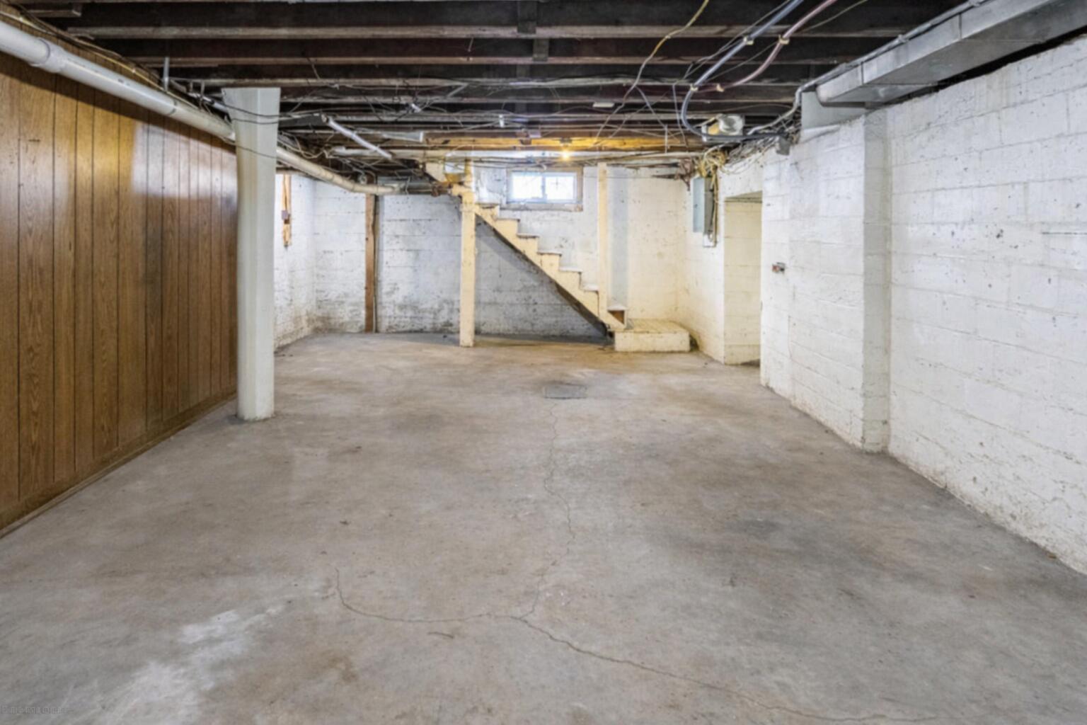 15 Fairfax Street, Bangor, ME, 04401