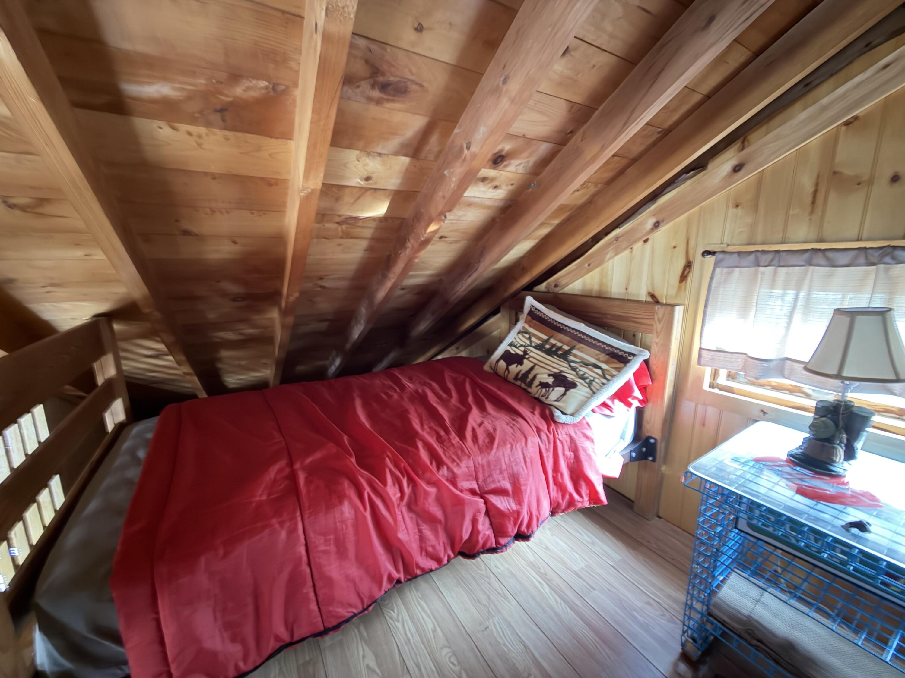 76 Hoover Lane, Lincoln, ME, 04457