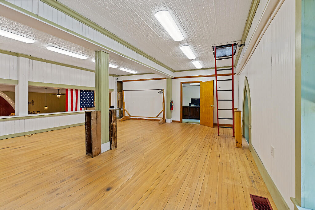 83 Main Street, Phillips, ME, 04966