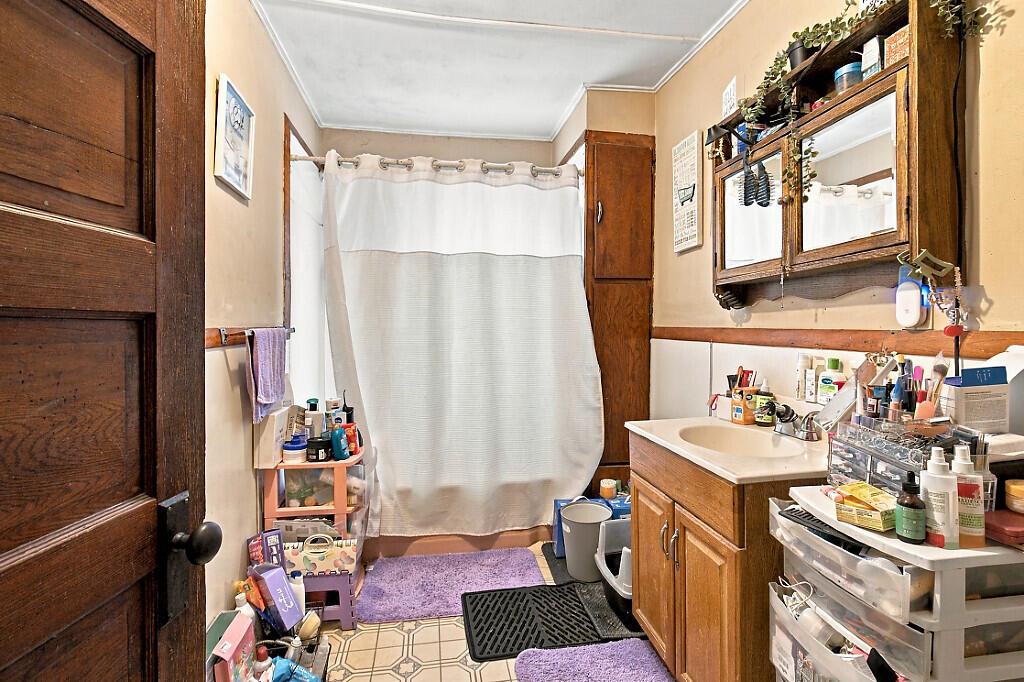 12 & 14 Boothby Street, Waterville, ME 04901 34_BP5A5437_DxO_mls