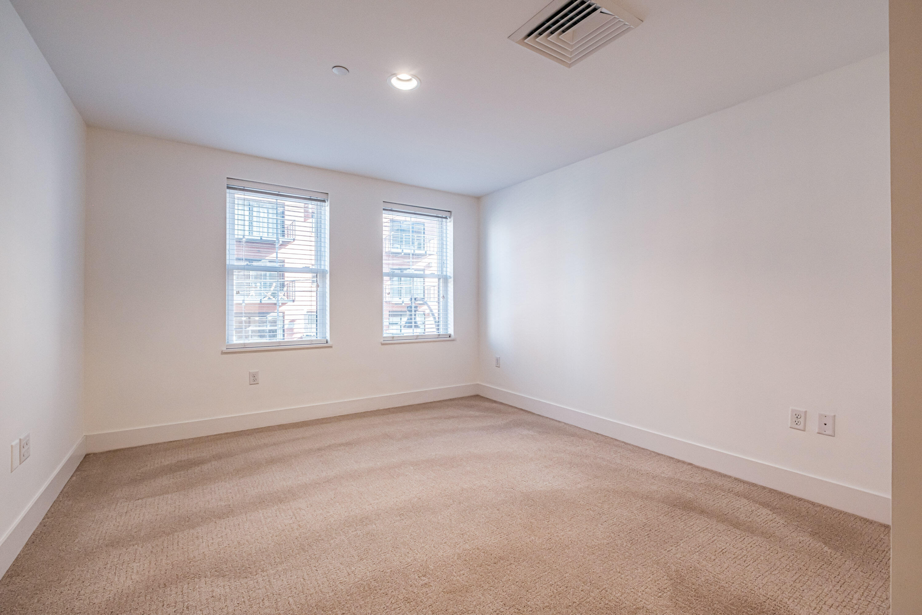 25 High Street UNIT 214, Portland, ME, 04101