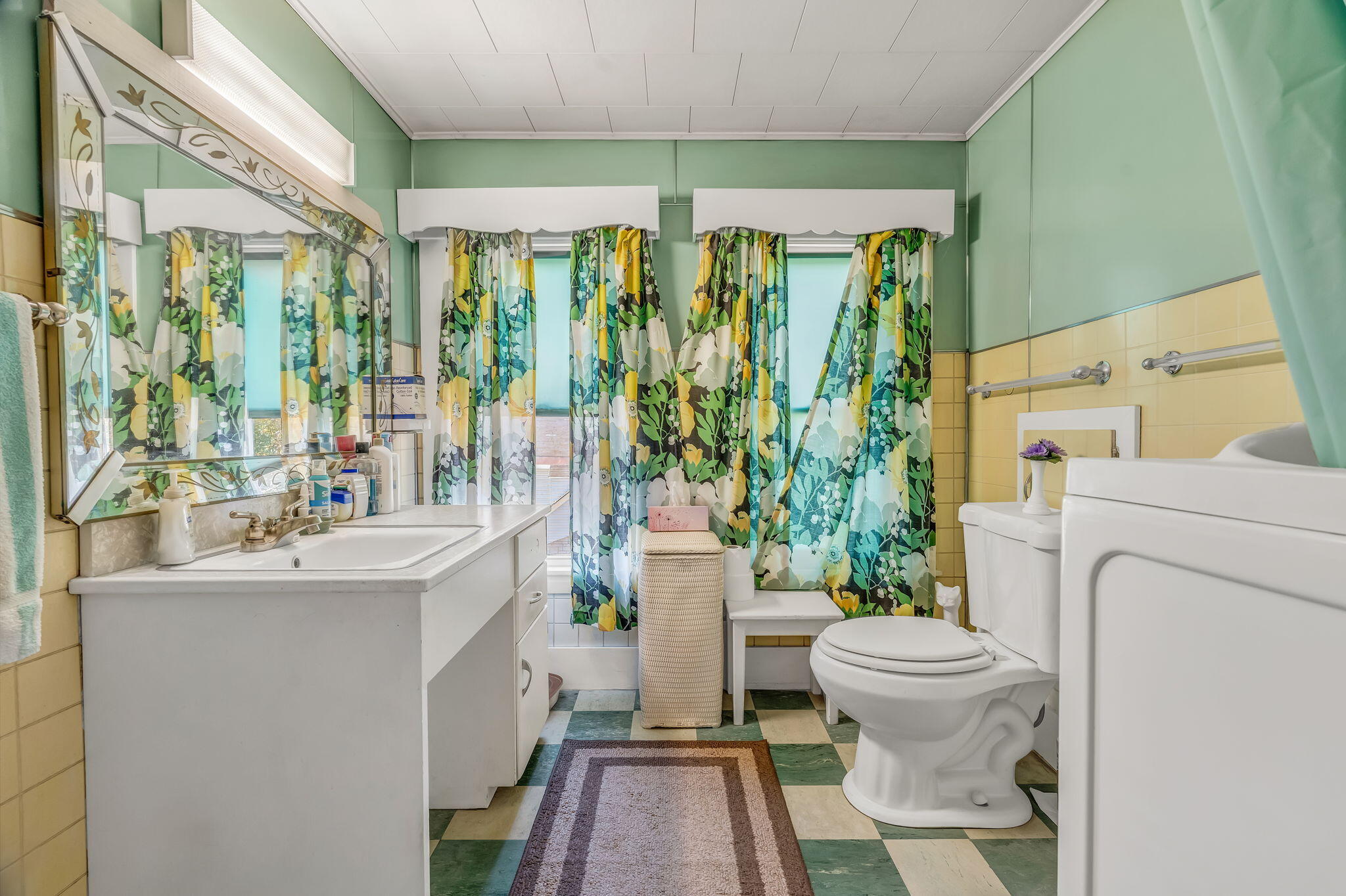 28 Main Street Hill, Dexter, ME, 04930