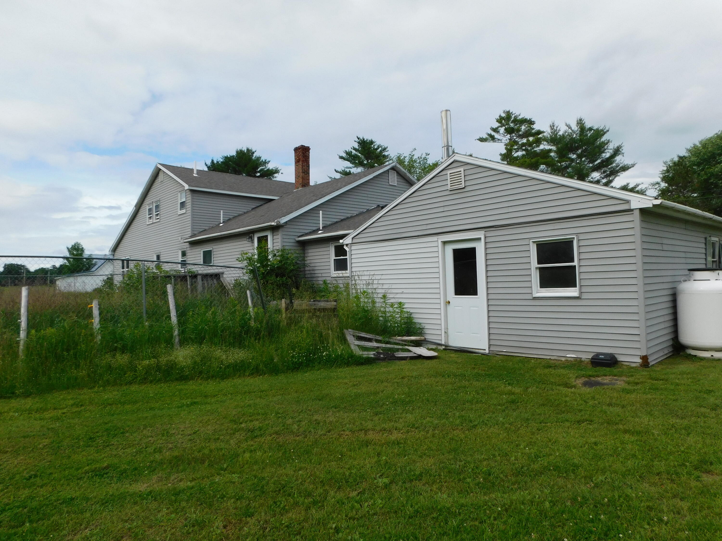 389 S Horseback Road, Burnham, ME 04922 DSCN4023
