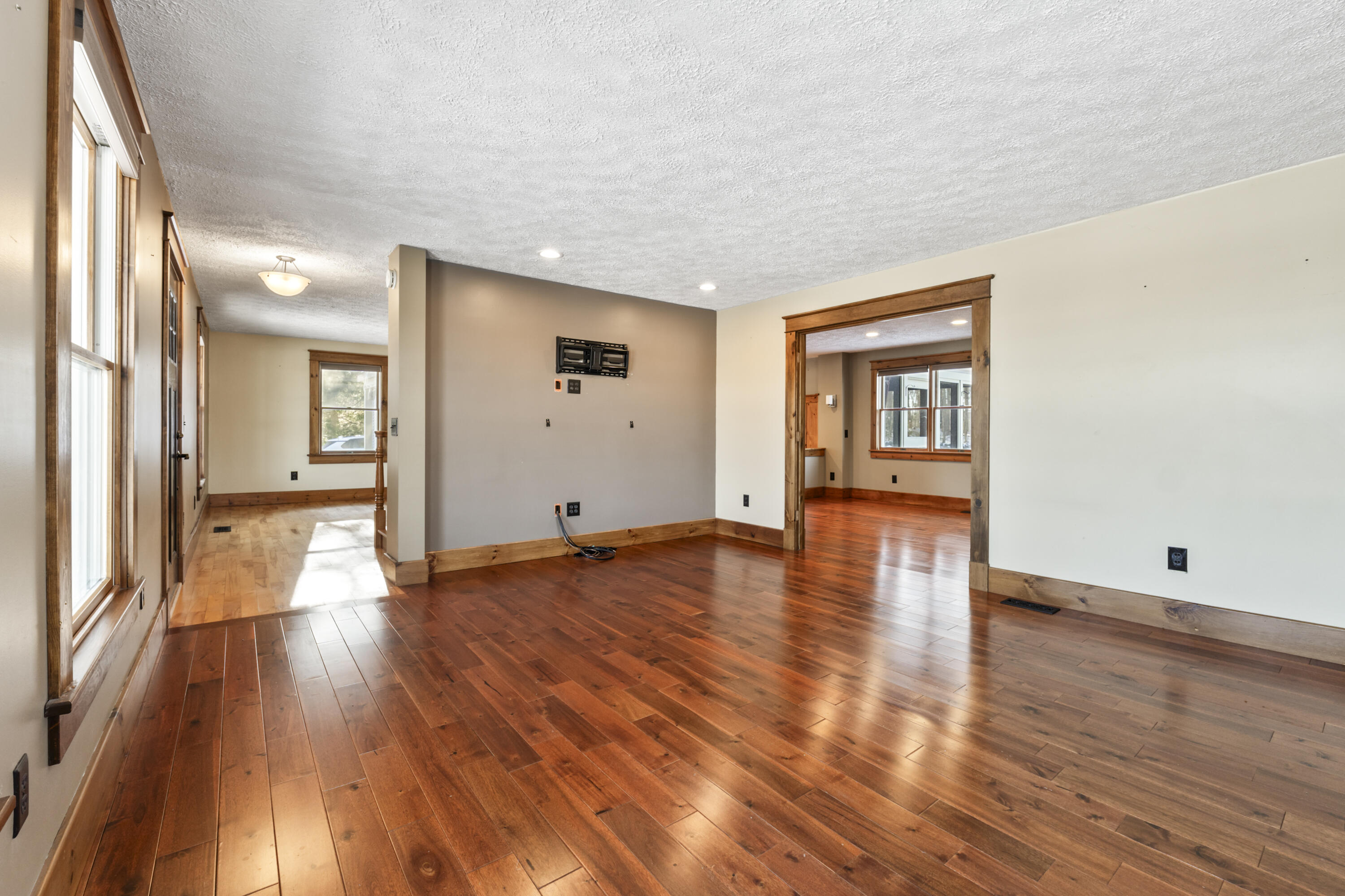 467 Bay Road, Bowdoinham, ME, 04008