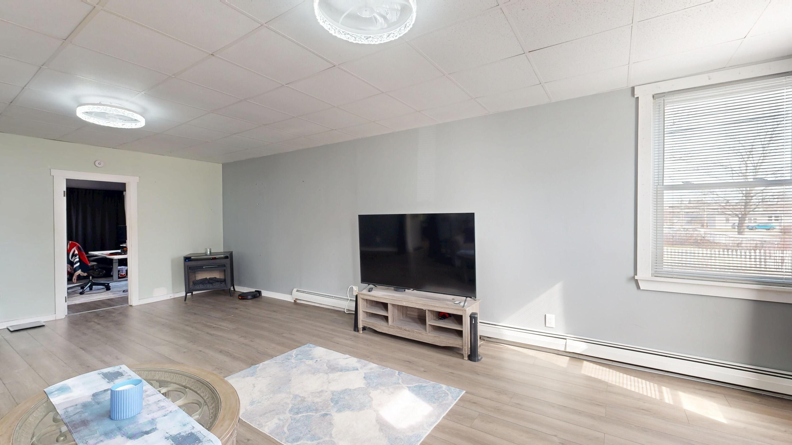 26 Holland Street, Lewiston, ME, 04240