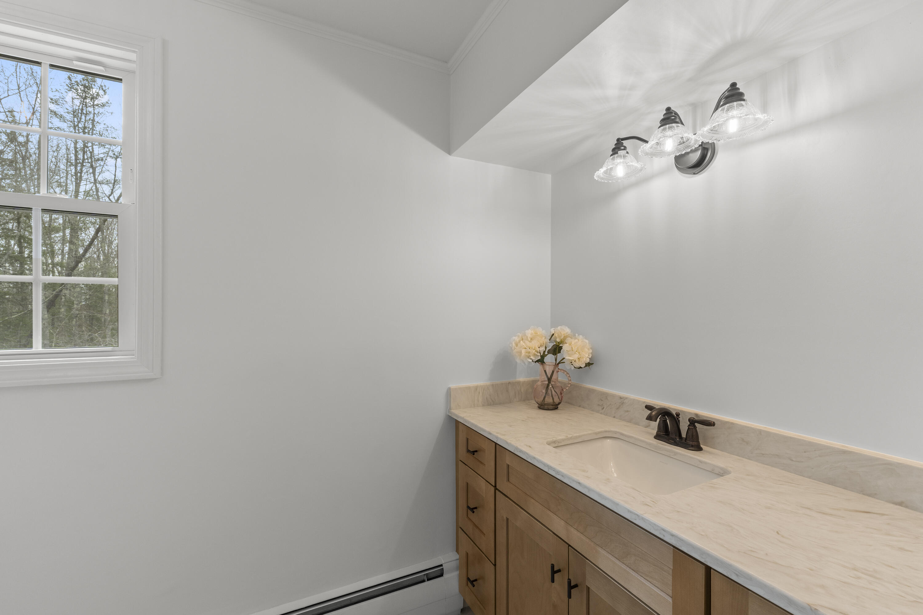 847 Middlesex Road, Topsham, ME, 04086