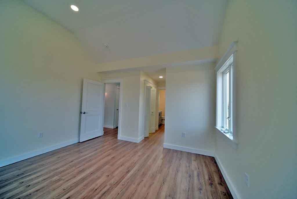 15 Lilac Lane, Houlton, ME, 04730