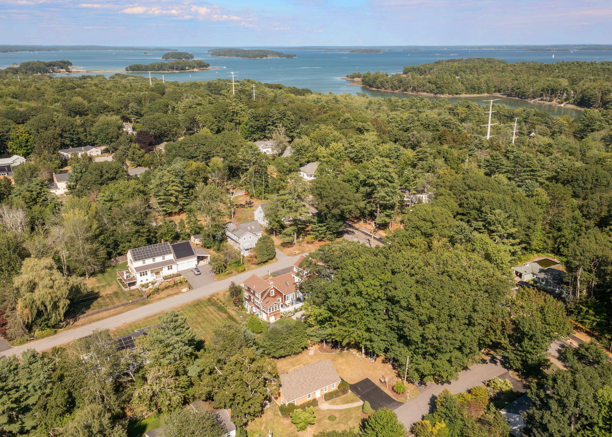 9 Elmwood Avenue, Yarmouth, ME 04096 Casco Bay
