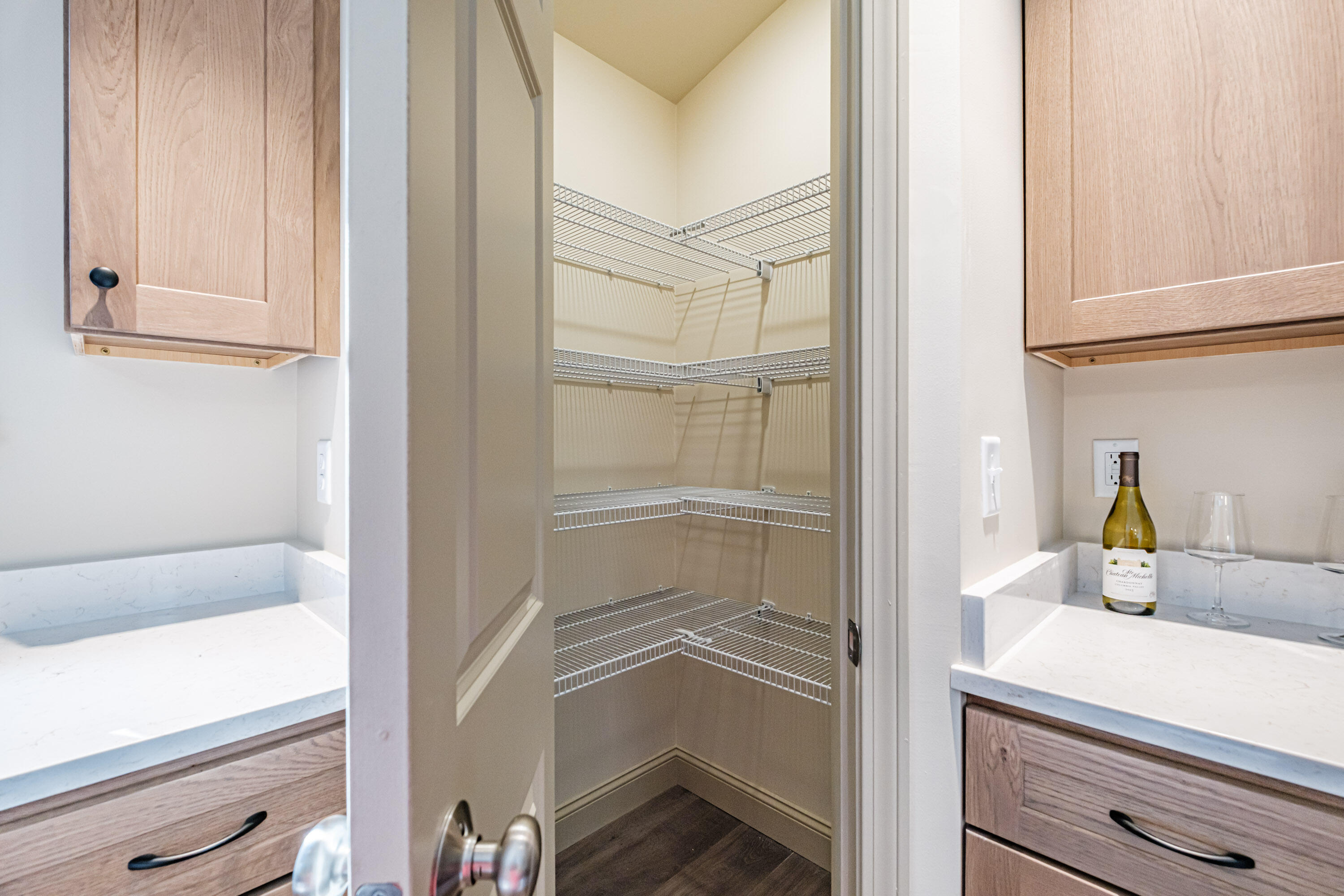 33 Woodbrey Lane, Standish, ME, 04084