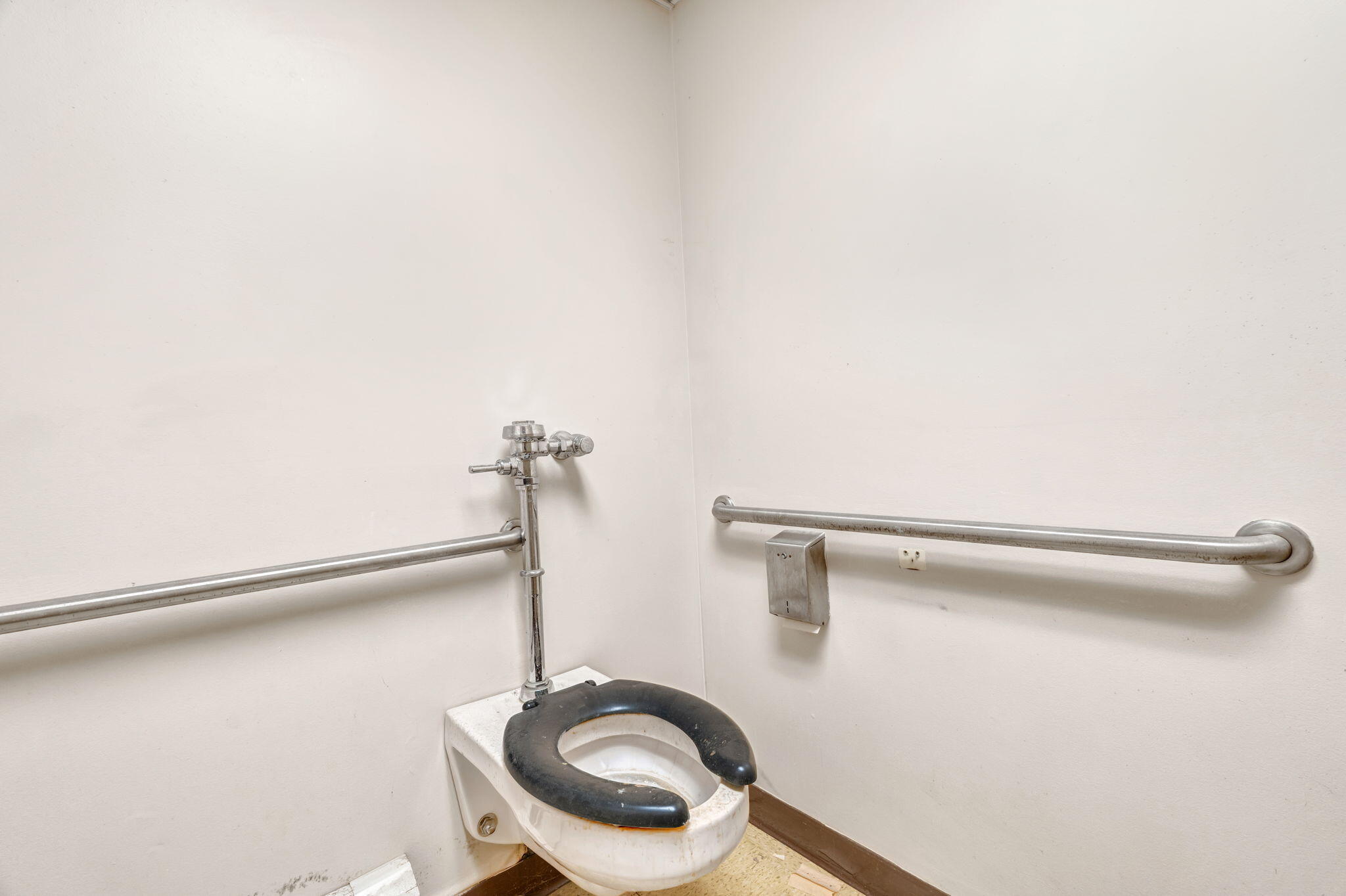 85 Park Street, Lewiston, ME, 04240