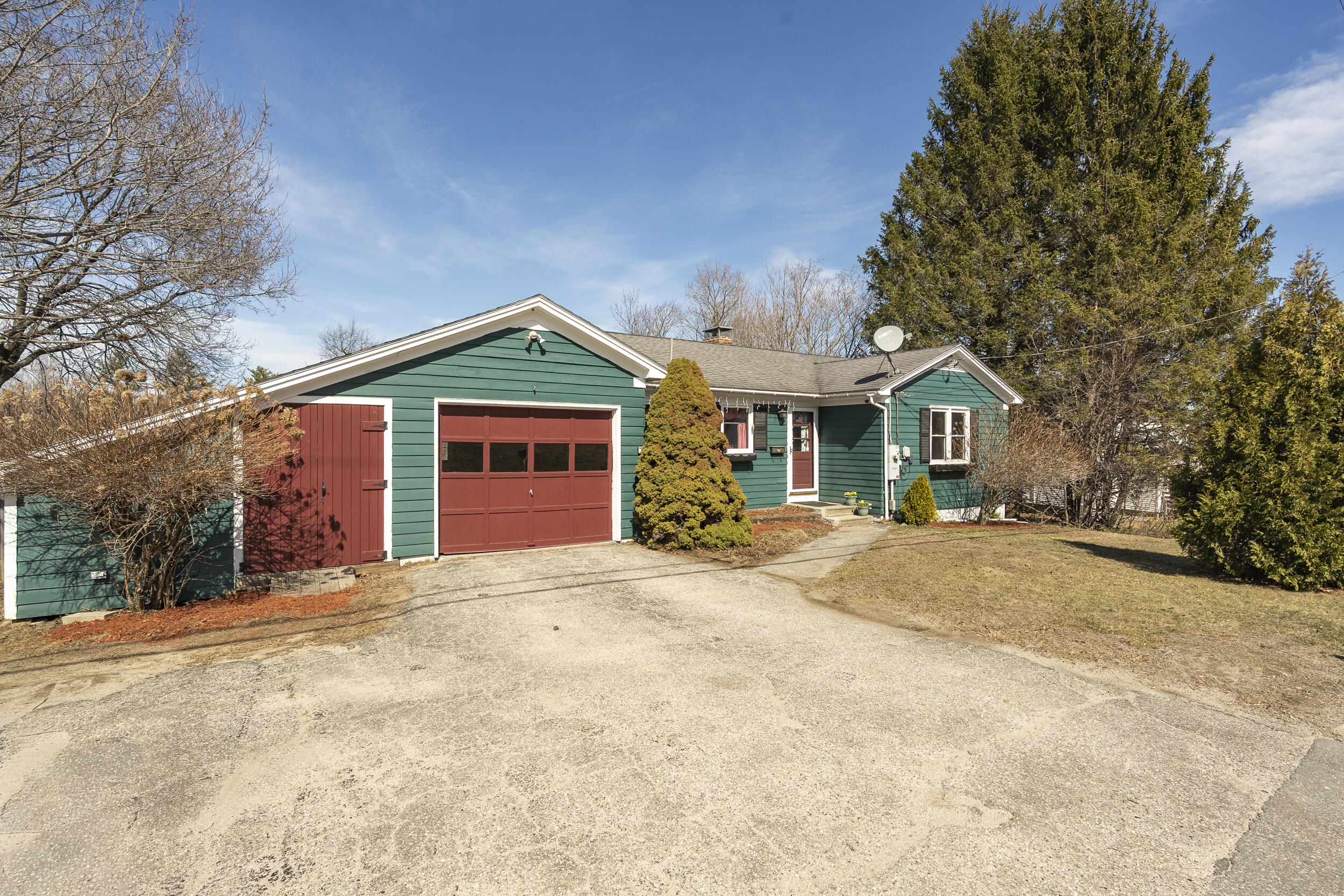 42 Vernon Street, Bethel, ME, 04217