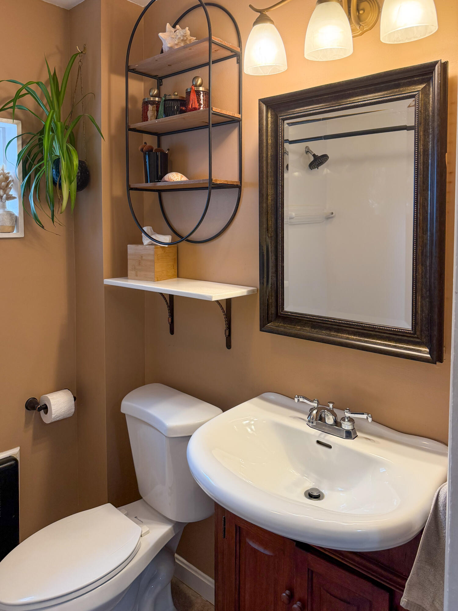 Upstairs Full Bath