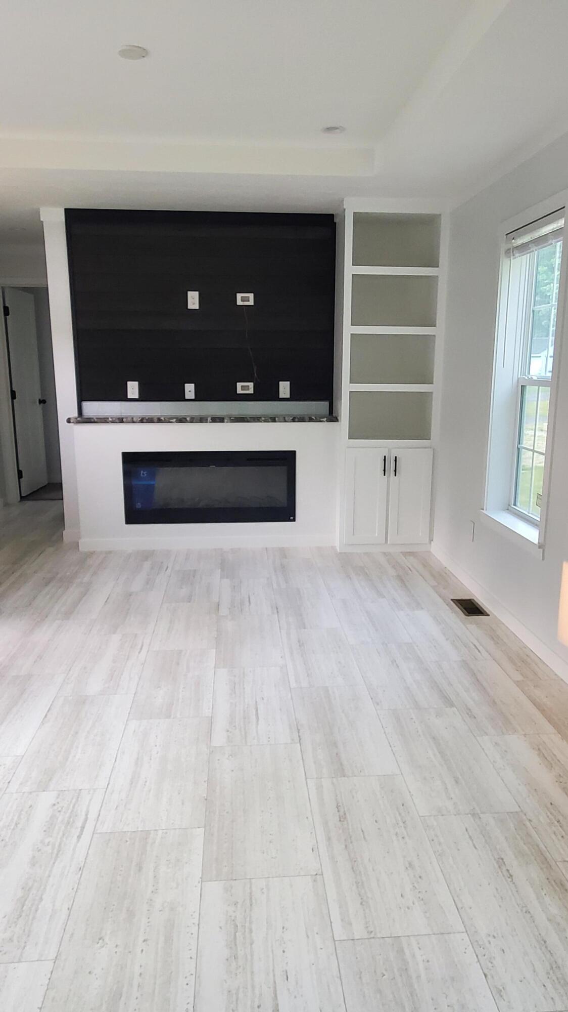 6 Laurik Lane, Naples, ME, 04055