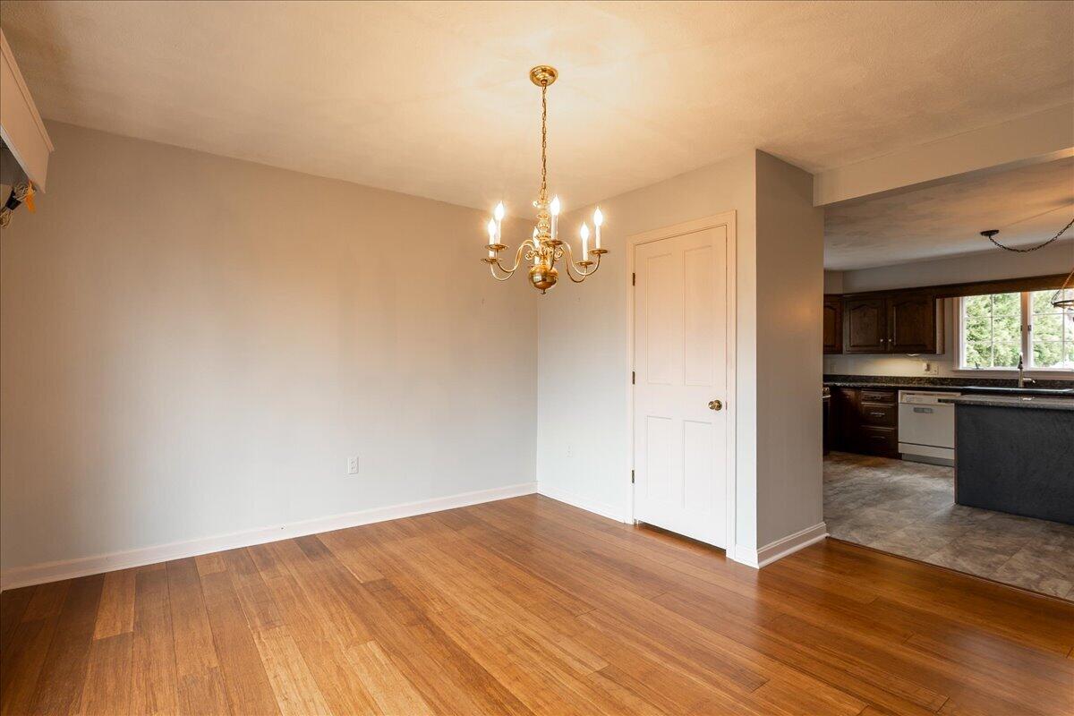 200 Mistic Avenue, Rockport, ME, 04856