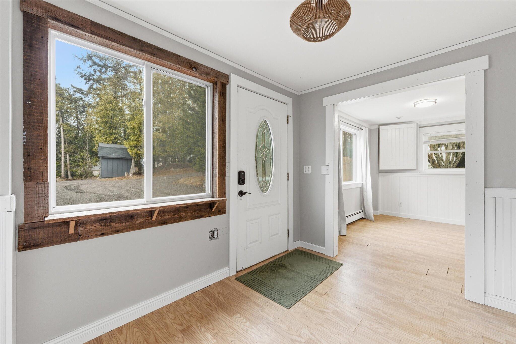 32 Charles Drive, Holden, ME, 04429