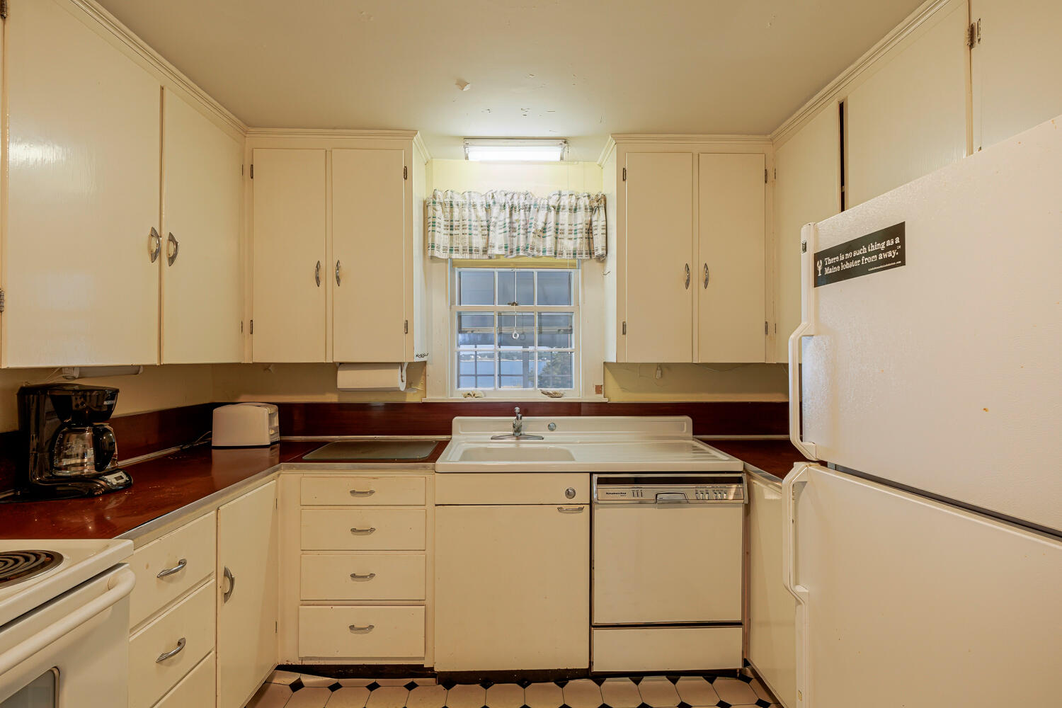 435 Seawall Road, Southwest Harbor, ME, 04679