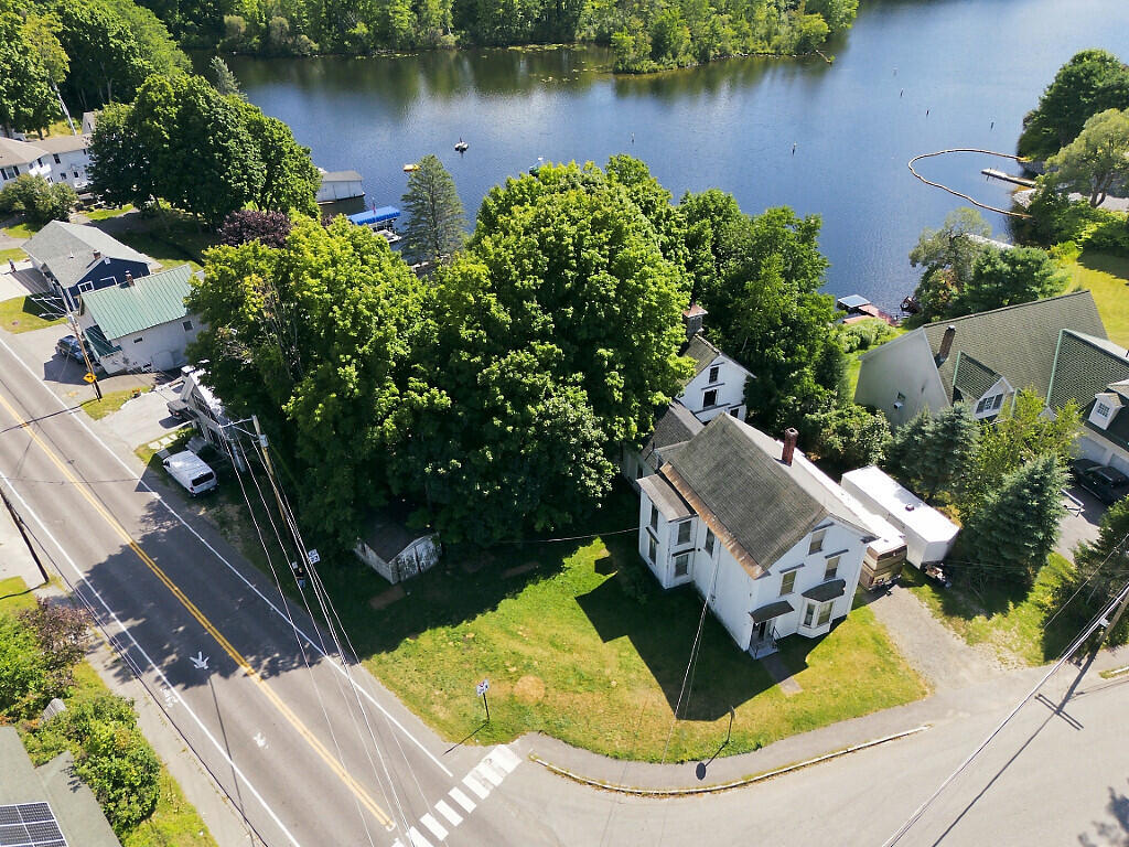 Photo of 2 Old Belgrade Avenue Oakland ME 04963