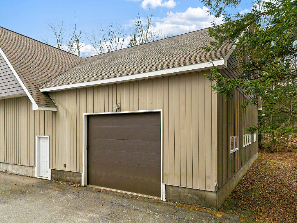 17 Aviator Place, Oakland, ME, 04963