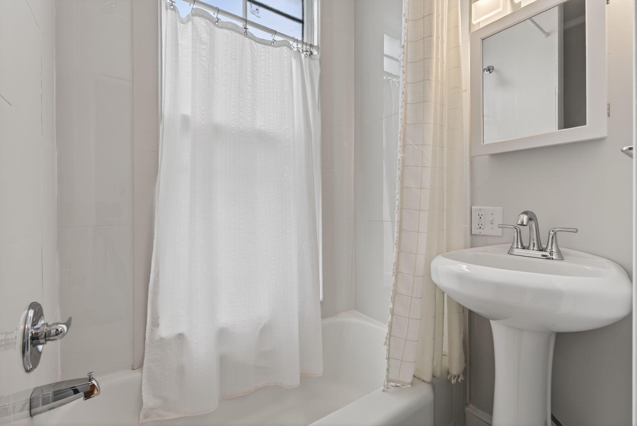 138 Pine Street UNIT 3, Portland, ME, 04102