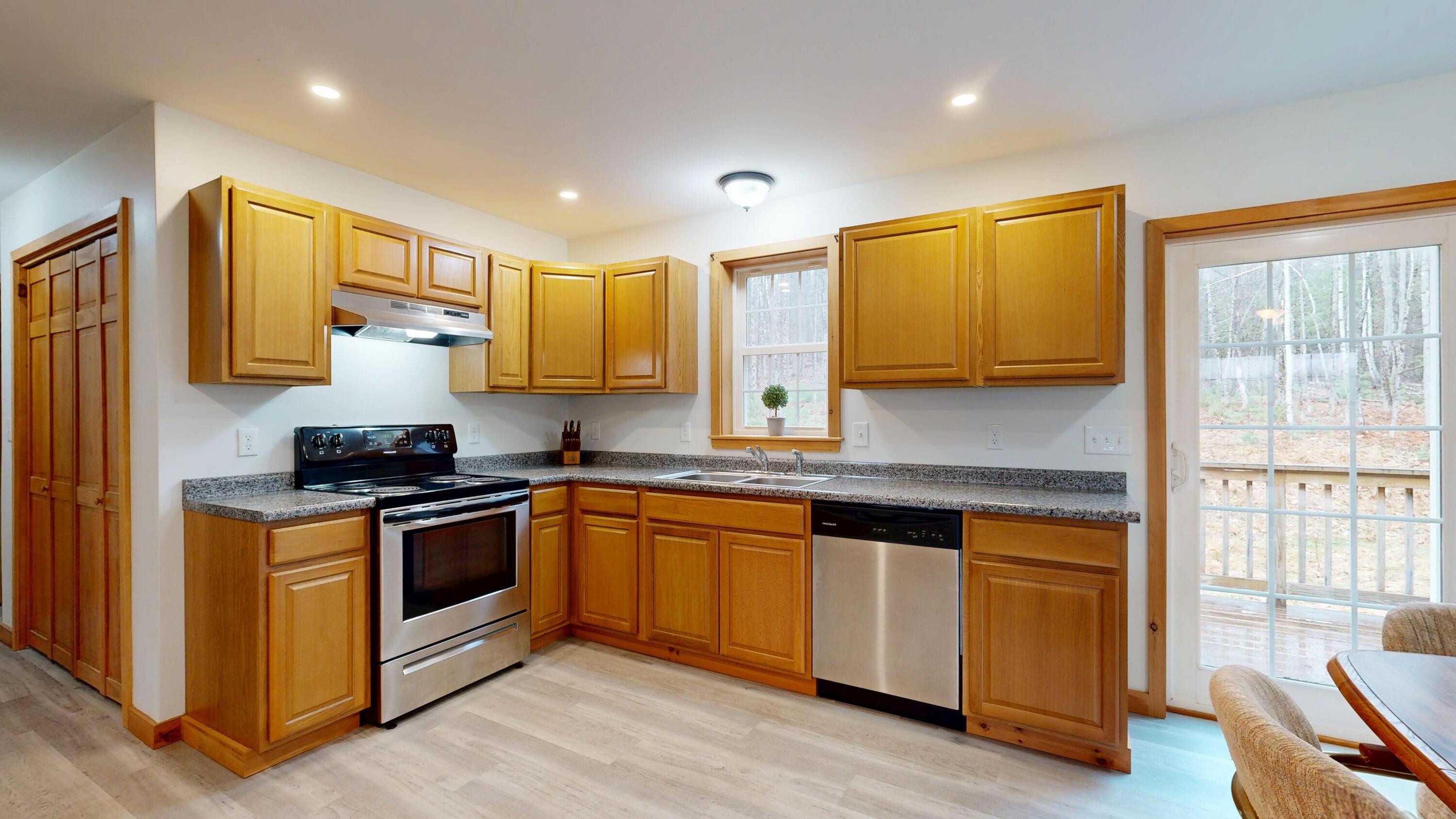 568 Quaker Ridge Road, Greene, ME, 04236