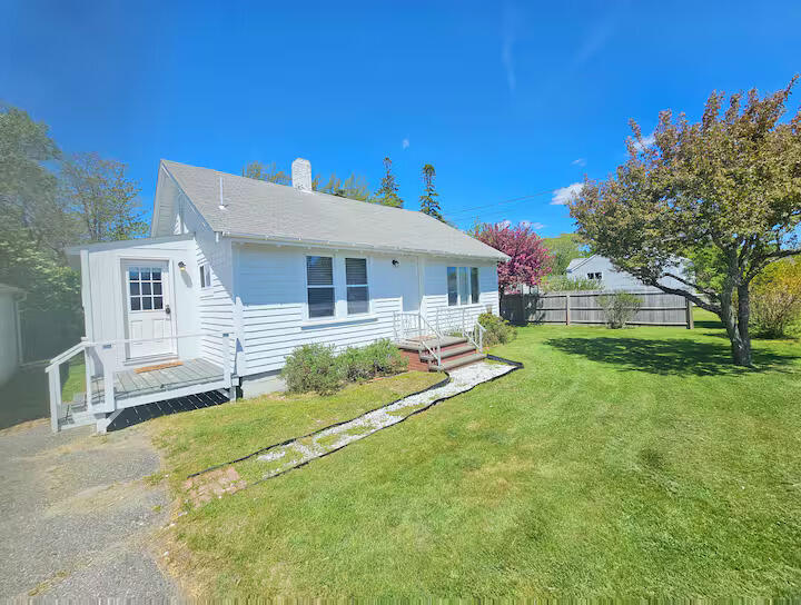 14 Seal Cove Road, Southwest Harbor, ME, 04679
