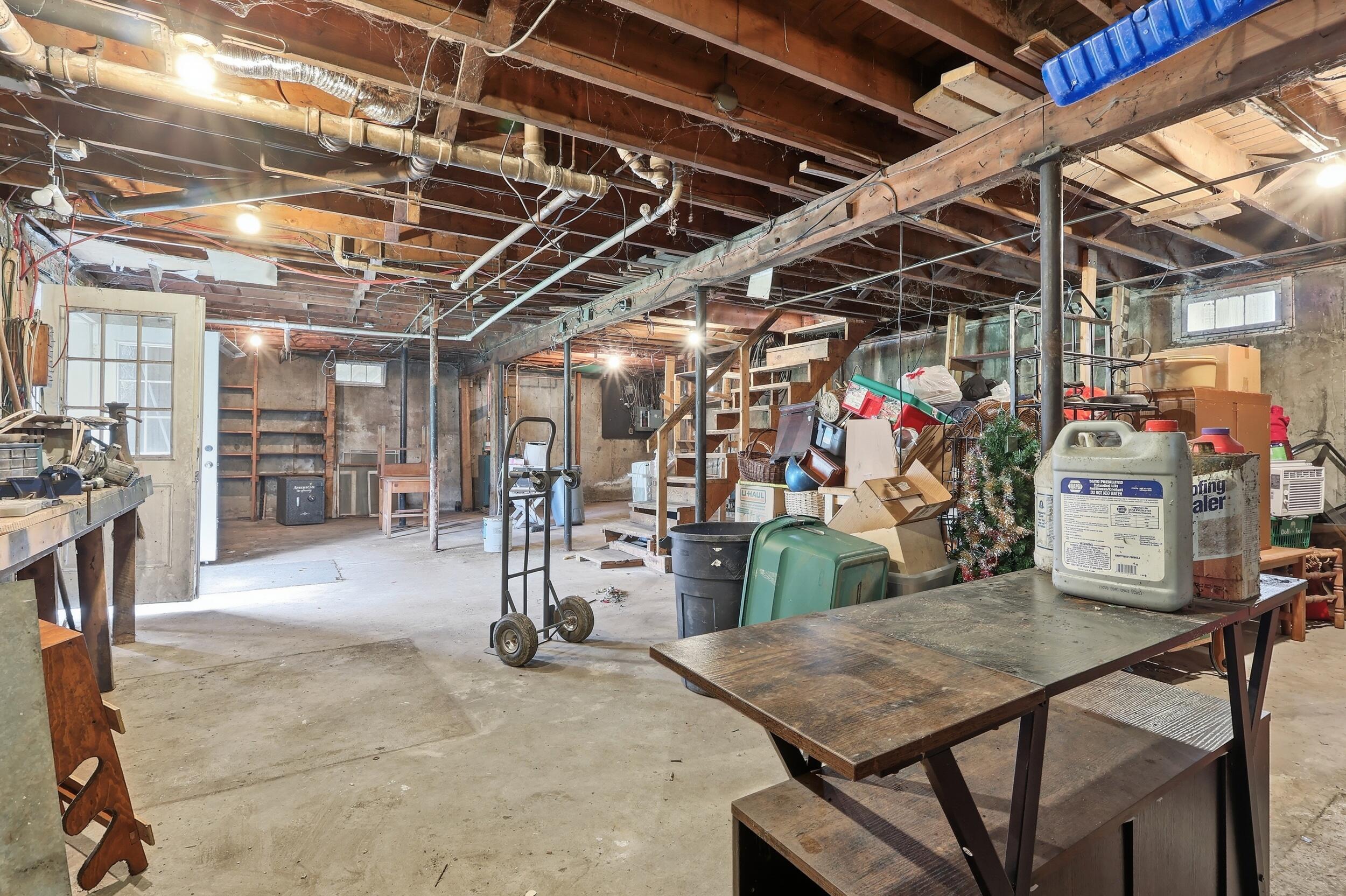 392 Elm Street, Mechanic Falls, ME, 04256