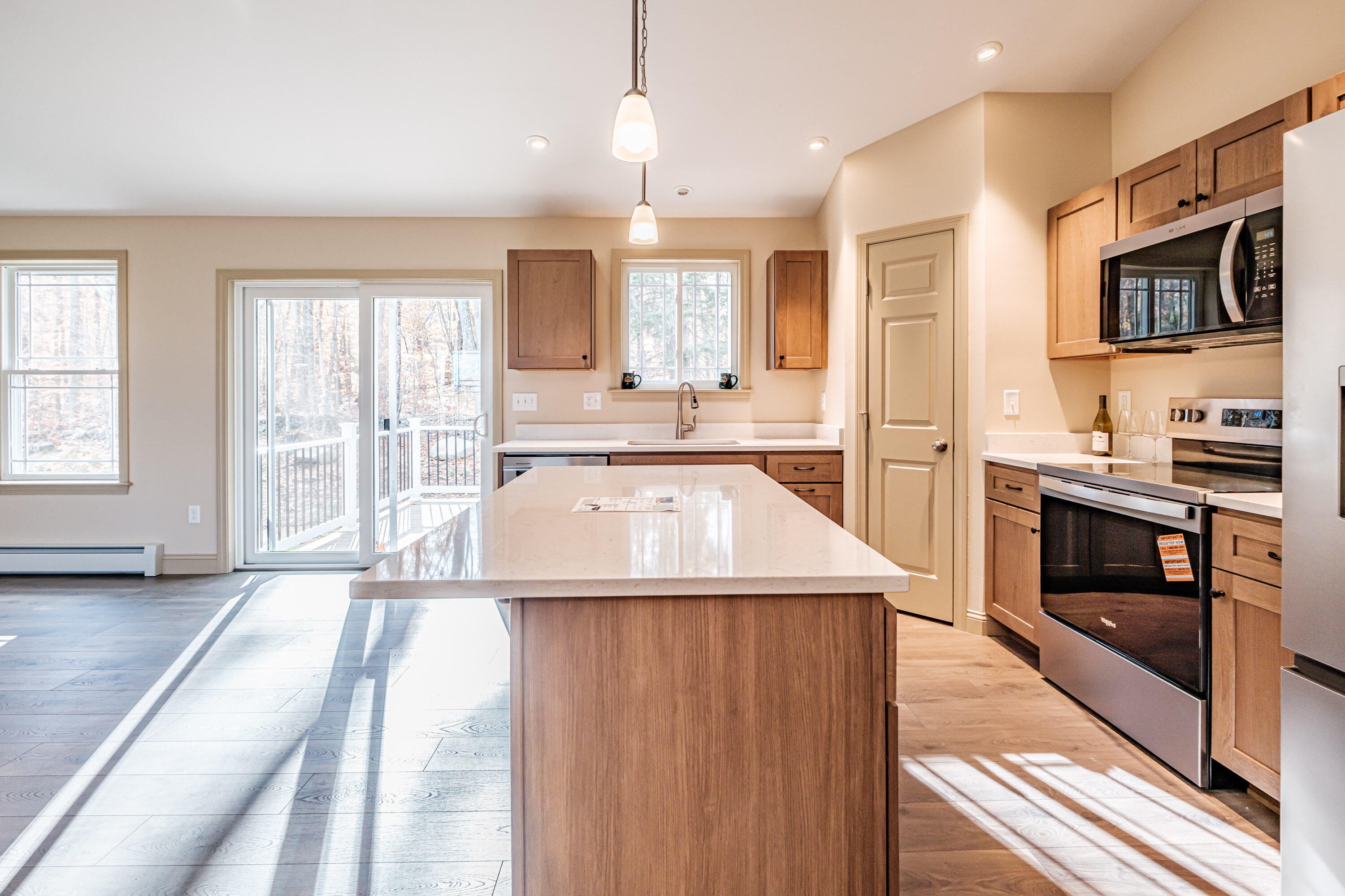 33 Woodbrey Lane, Standish, ME, 04084