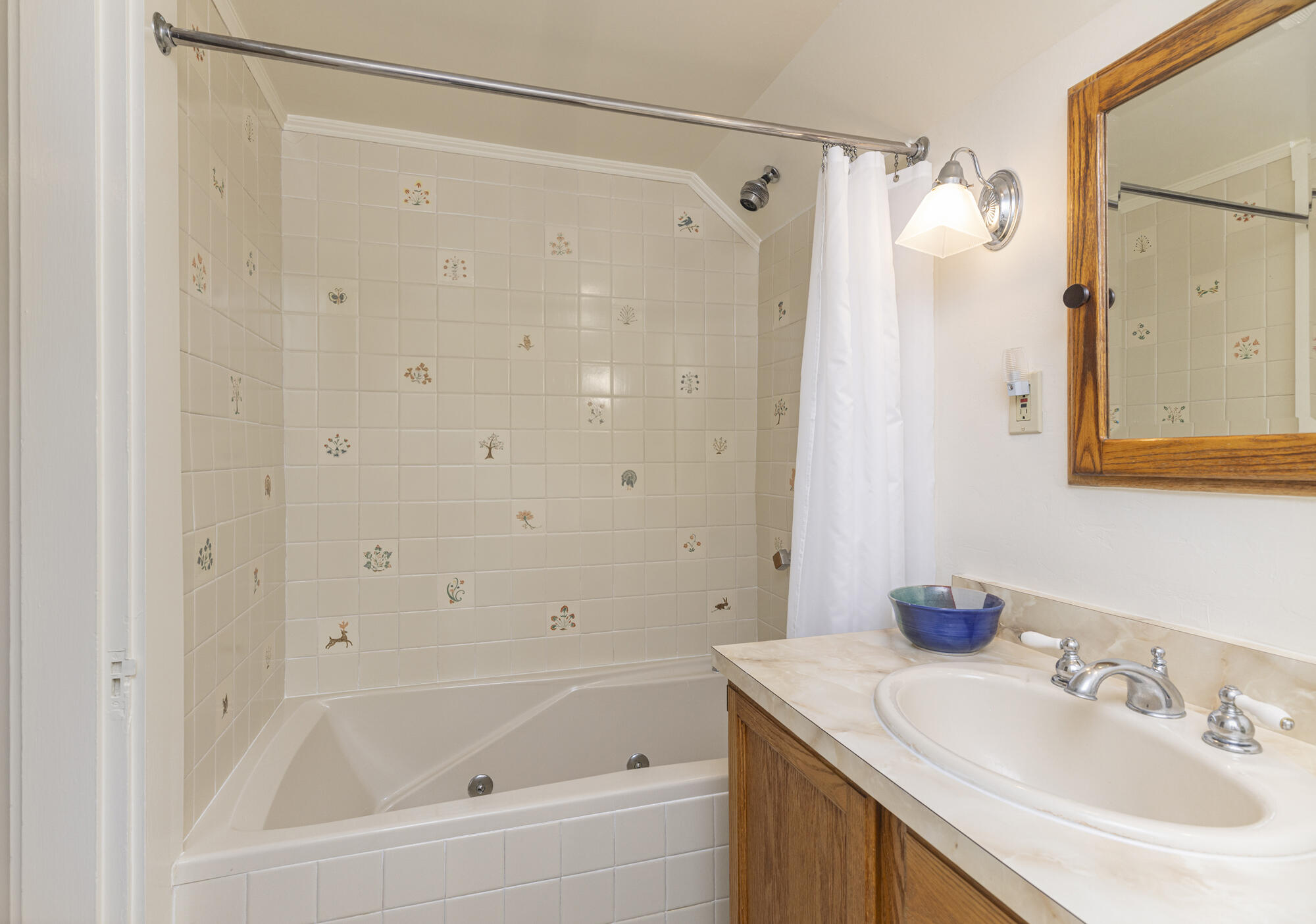 59 Ocean View Road, Cape Elizabeth, ME, 04107